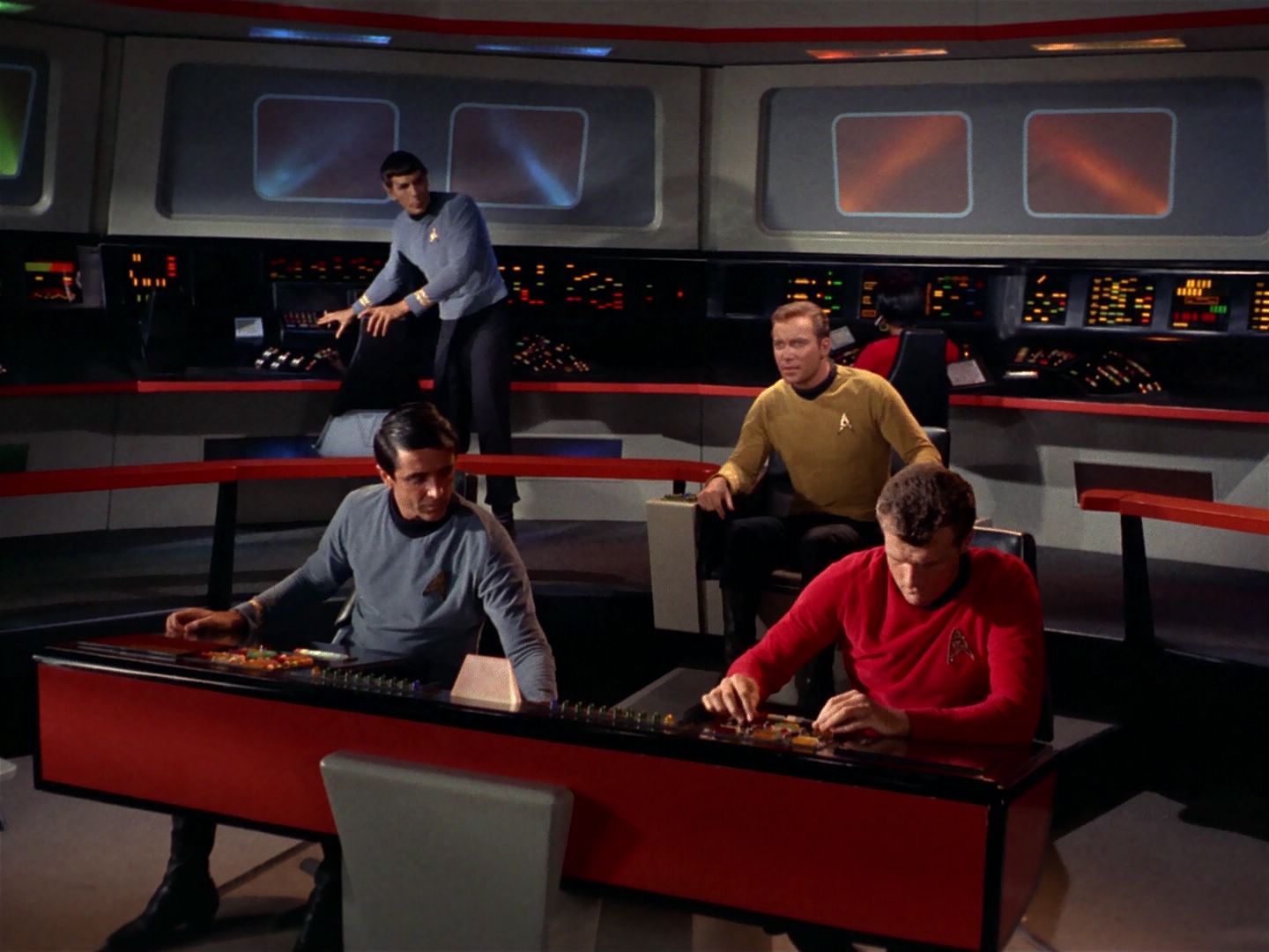 ariane179254_StarTrek_1x04_TheNakedTime_1218.jpg
