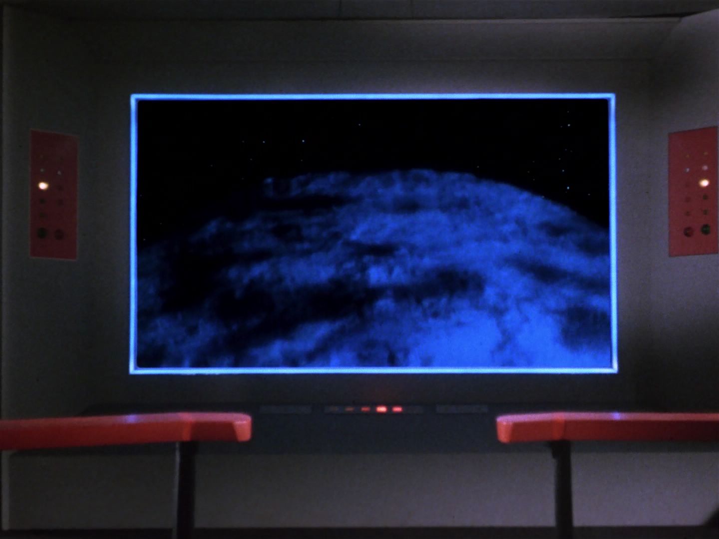 ariane179254_StarTrek_1x04_TheNakedTime_1226.jpg