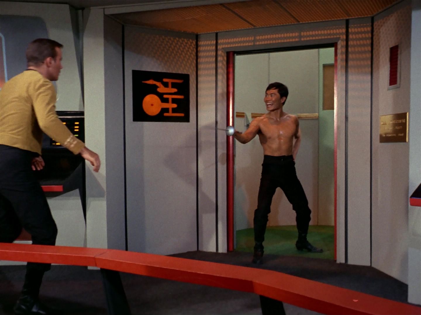 ariane179254_StarTrek_1x04_TheNakedTime_1242.jpg