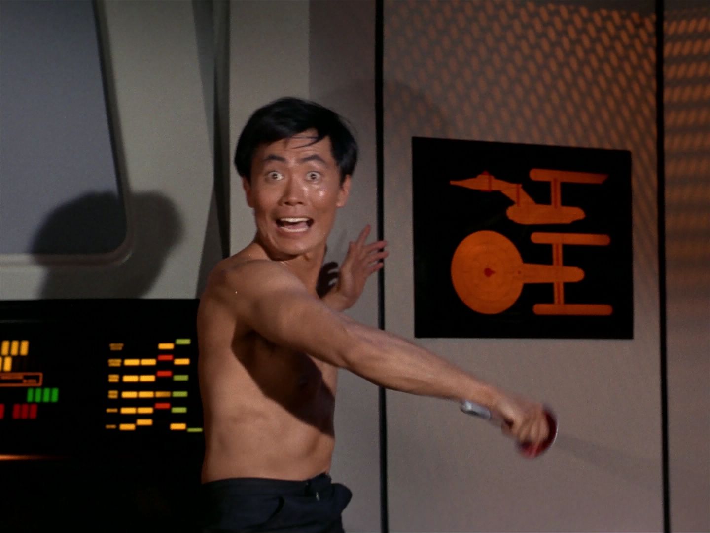 ariane179254_StarTrek_1x04_TheNakedTime_1257.jpg