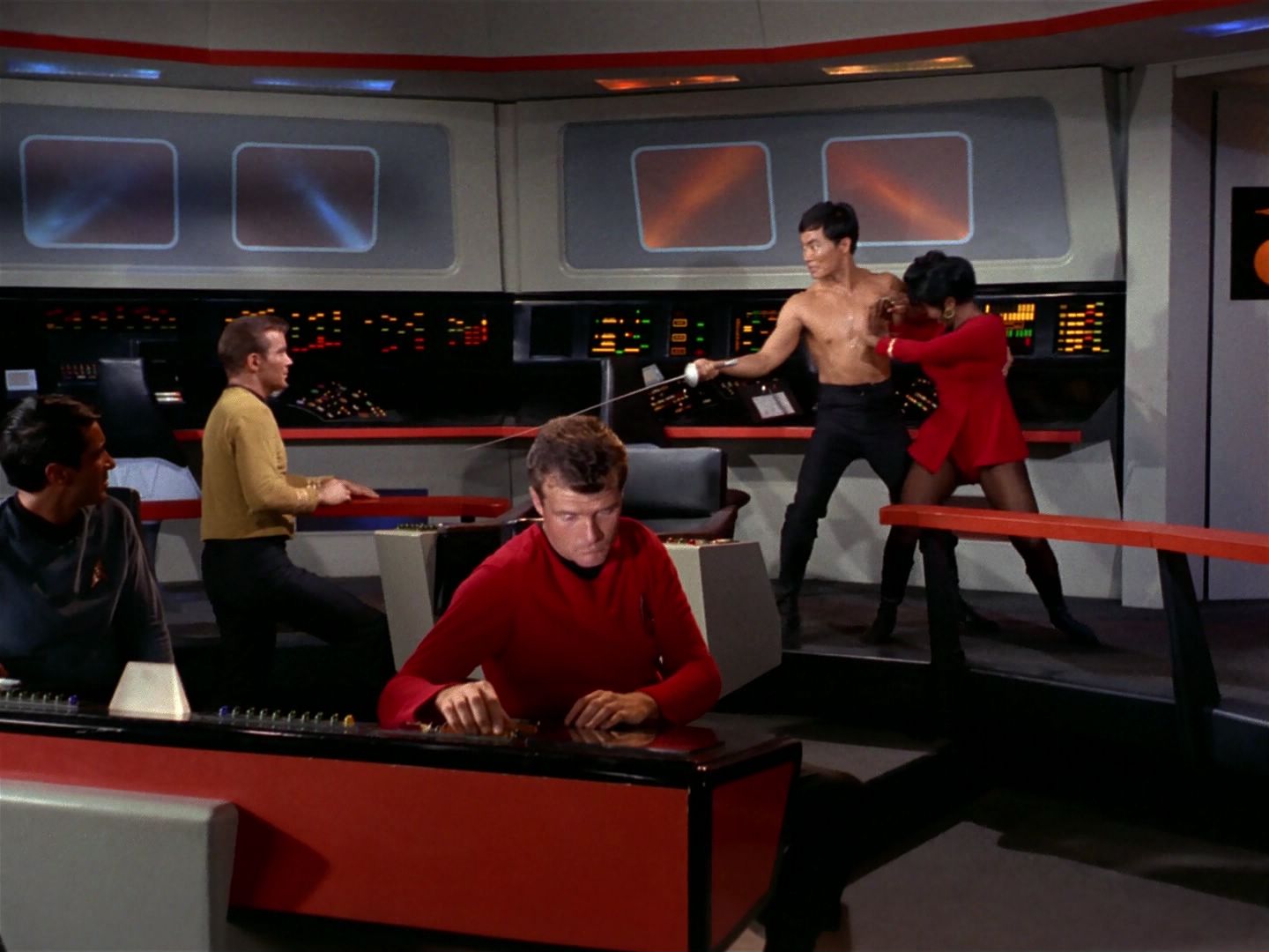 ariane179254_StarTrek_1x04_TheNakedTime_1273.jpg