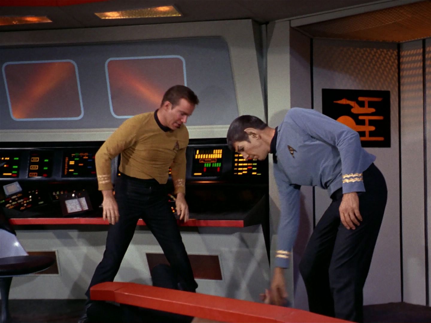 ariane179254_StarTrek_1x04_TheNakedTime_1280.jpg