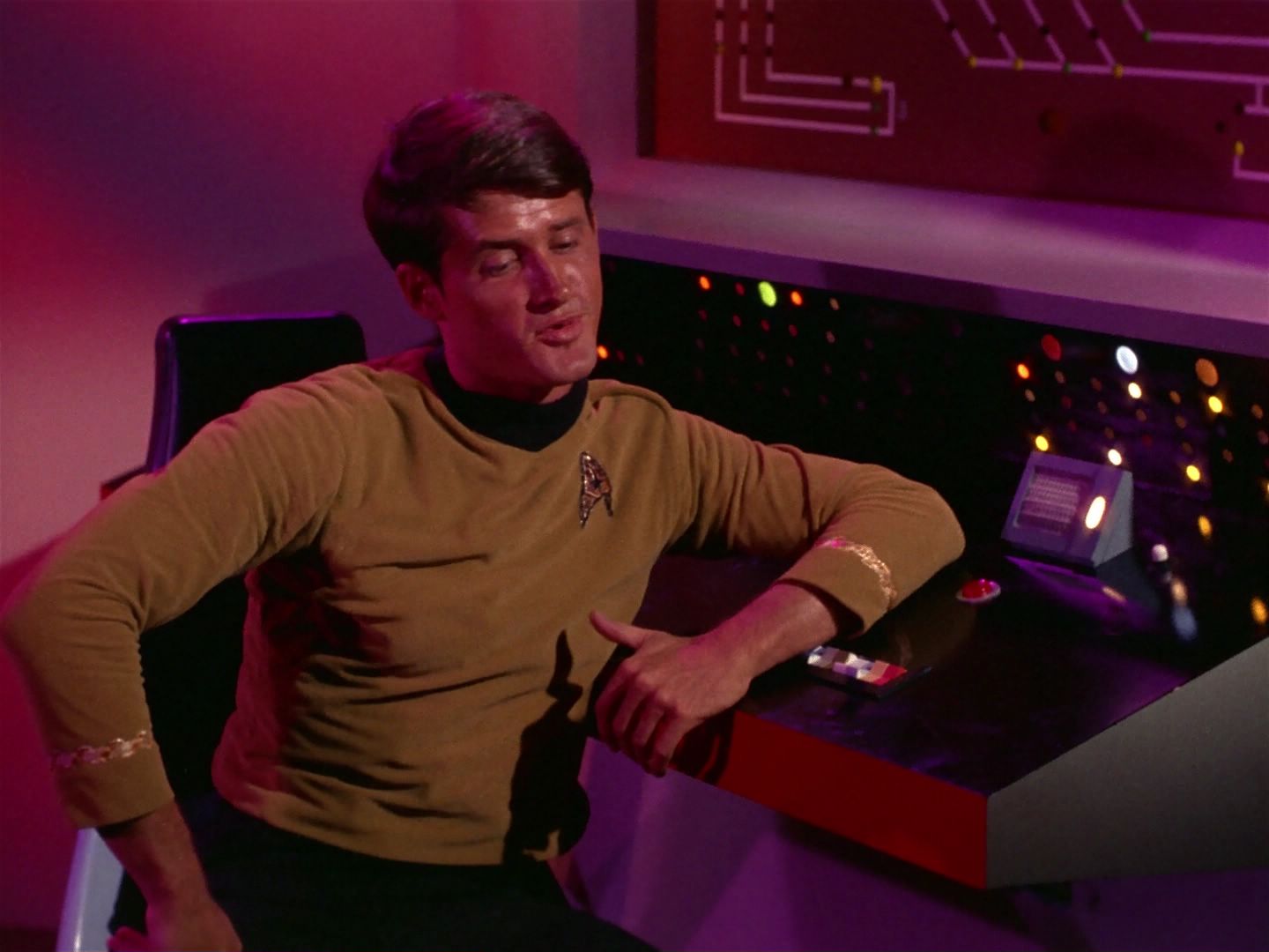 ariane179254_StarTrek_1x04_TheNakedTime_1299.jpg