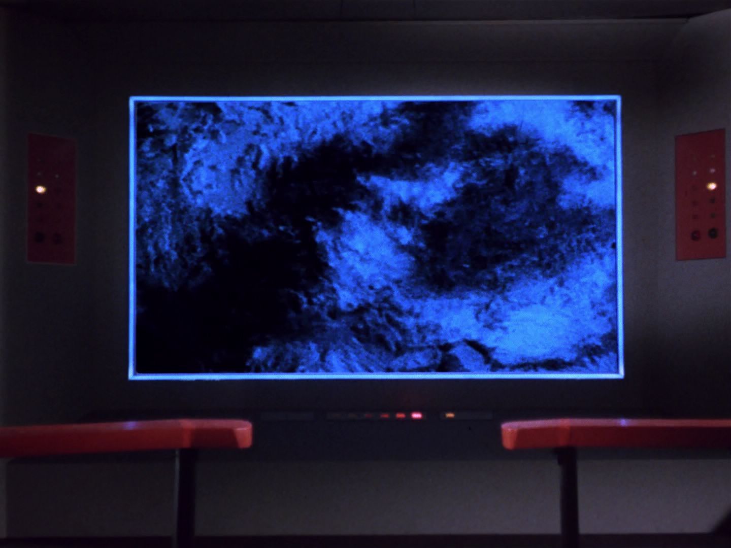 ariane179254_StarTrek_1x04_TheNakedTime_1348.jpg