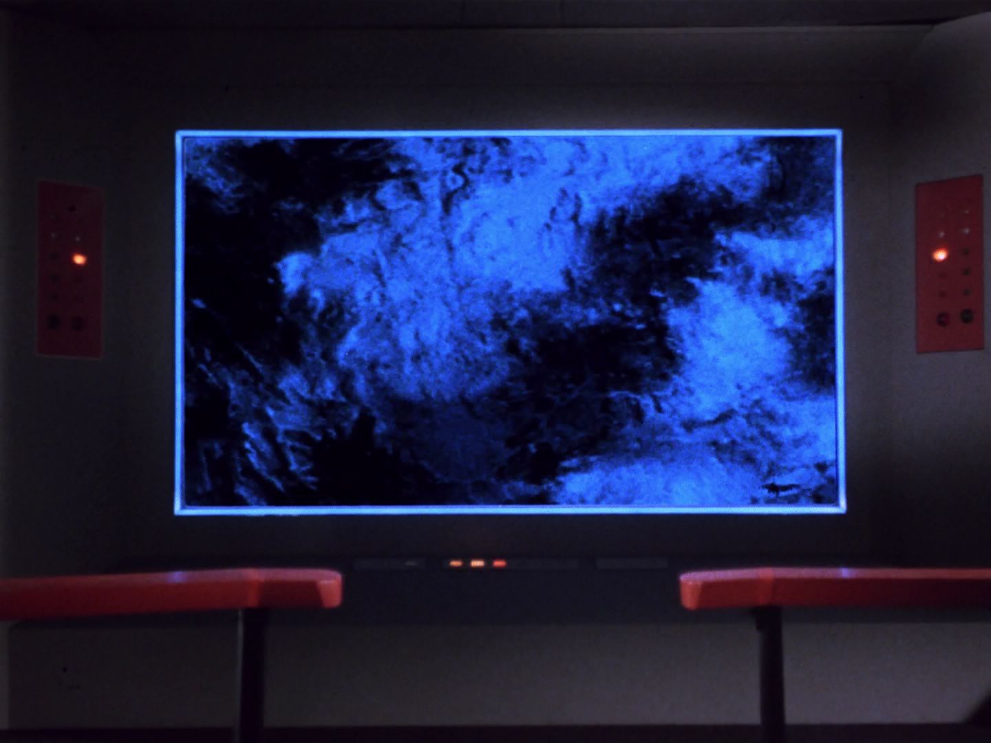 ariane179254_StarTrek_1x04_TheNakedTime_1349.jpg