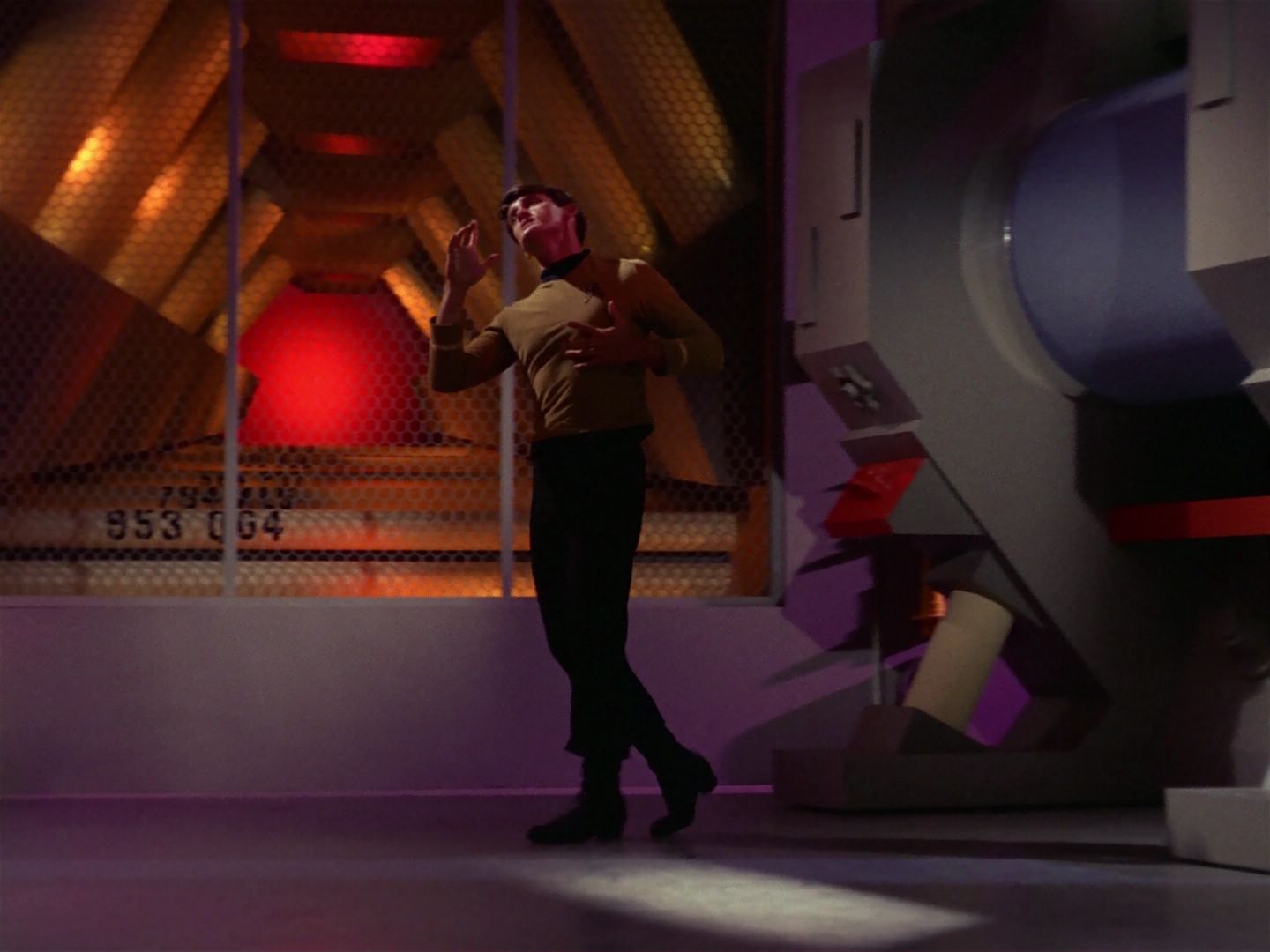 ariane179254_StarTrek_1x04_TheNakedTime_1377.jpg