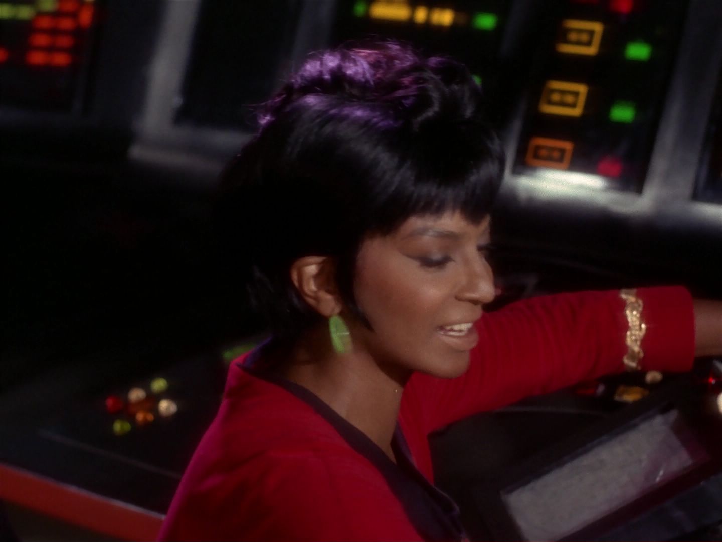 ariane179254_StarTrek_1x04_TheNakedTime_1430.jpg