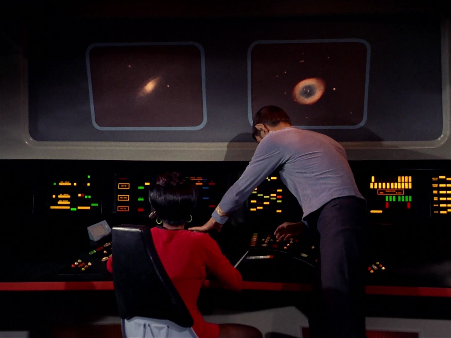 ariane179254_StarTrek_1x04_TheNakedTime_1436.jpg
