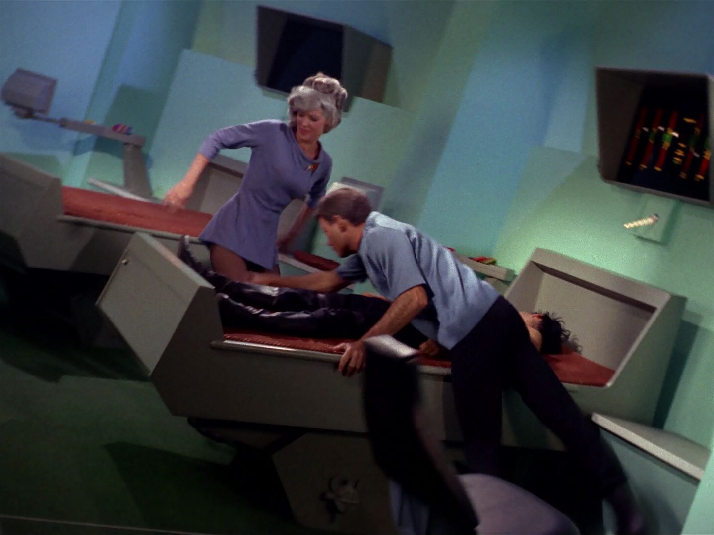 ariane179254_StarTrek_1x04_TheNakedTime_1451.jpg