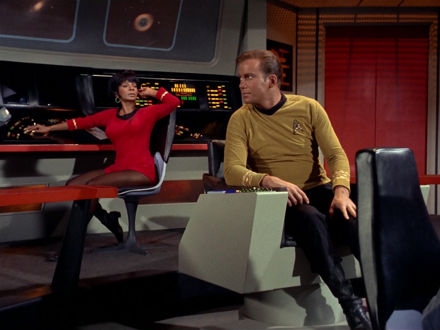 ariane179254_StarTrek_1x04_TheNakedTime_1482.jpg