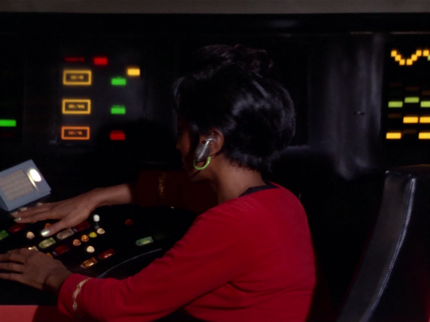 ariane179254_StarTrek_1x04_TheNakedTime_1500.jpg