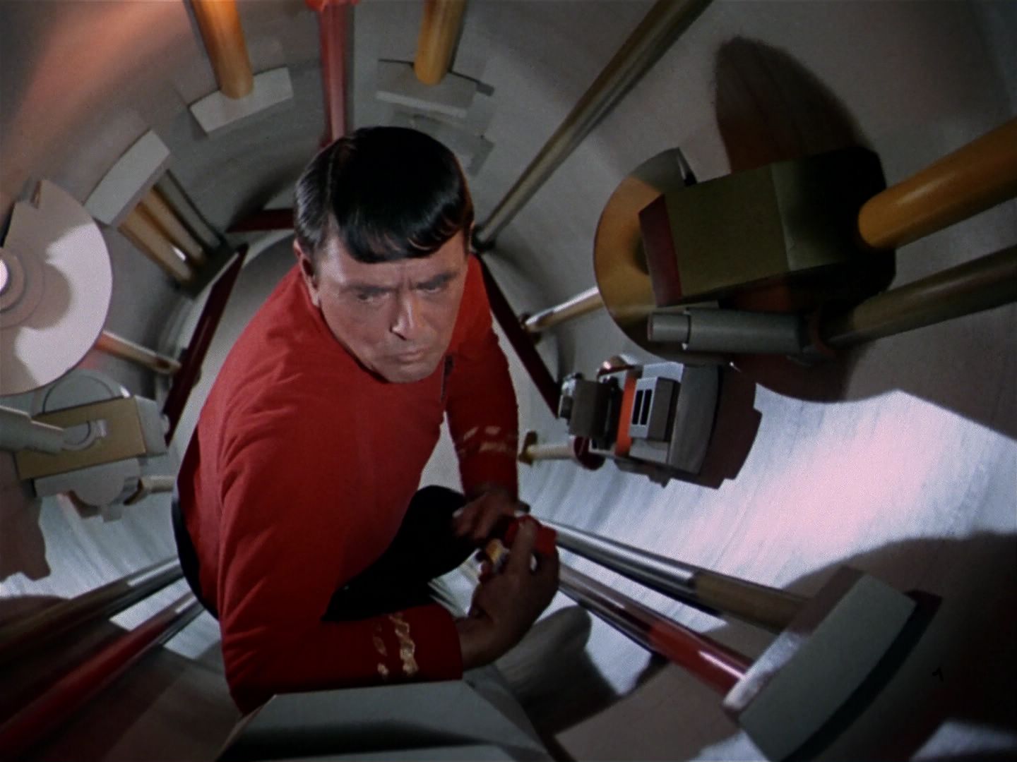 ariane179254_StarTrek_1x04_TheNakedTime_1520.jpg