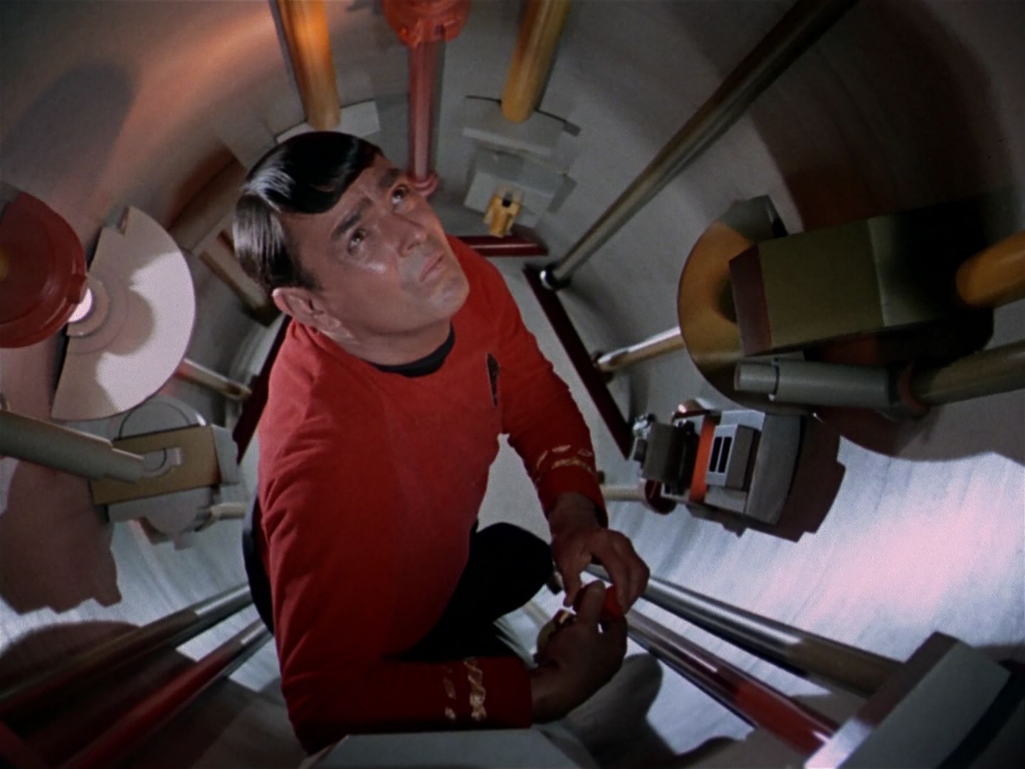 ariane179254_StarTrek_1x04_TheNakedTime_1522.jpg