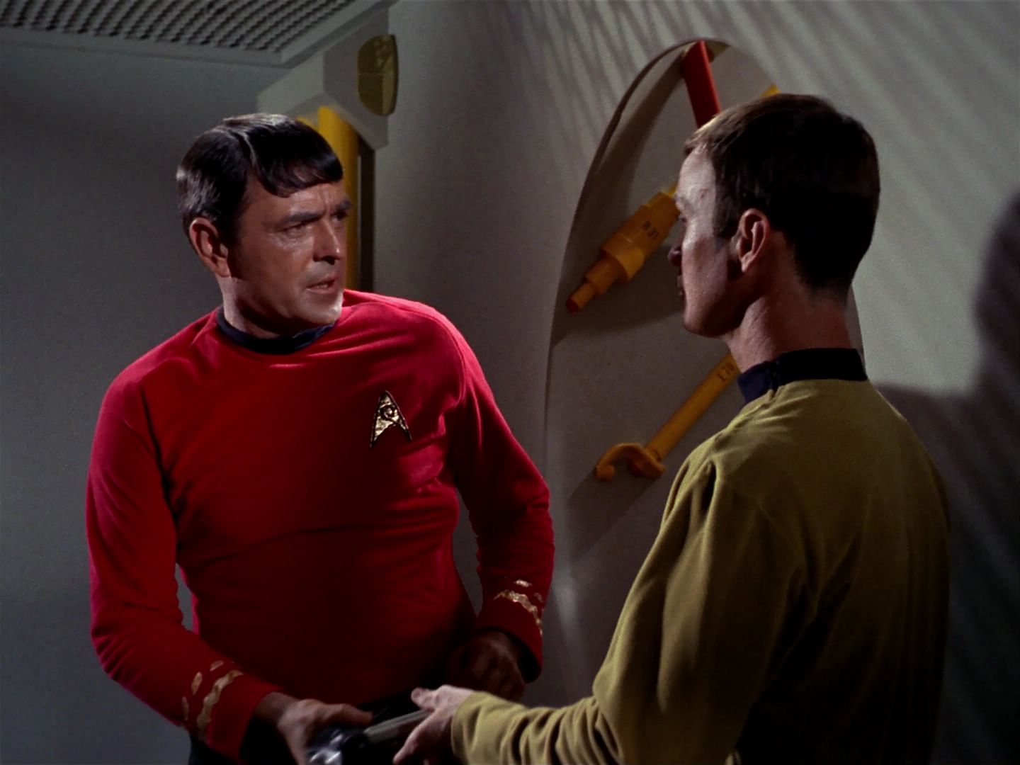 ariane179254_StarTrek_1x04_TheNakedTime_1555.jpg