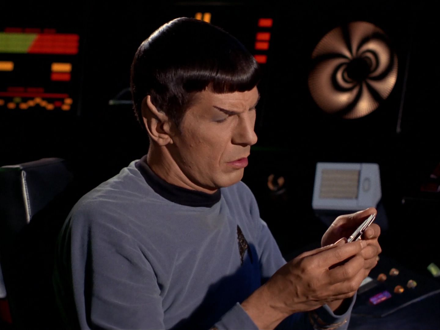 ariane179254_StarTrek_1x04_TheNakedTime_1580.jpg