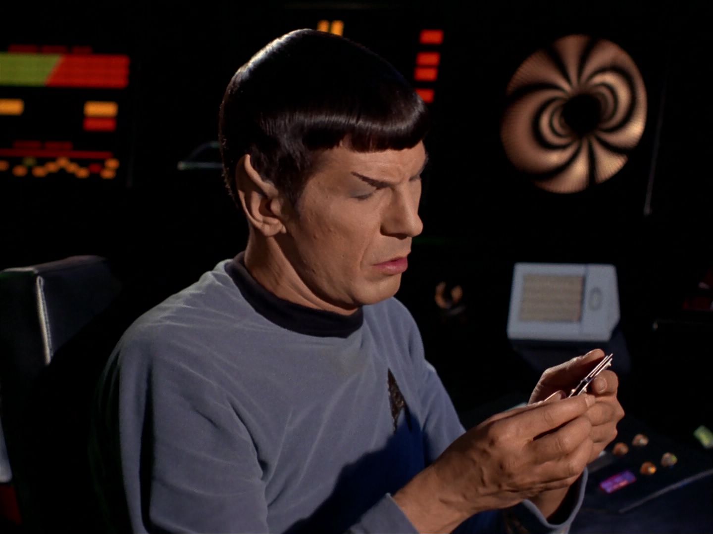ariane179254_StarTrek_1x04_TheNakedTime_1581.jpg