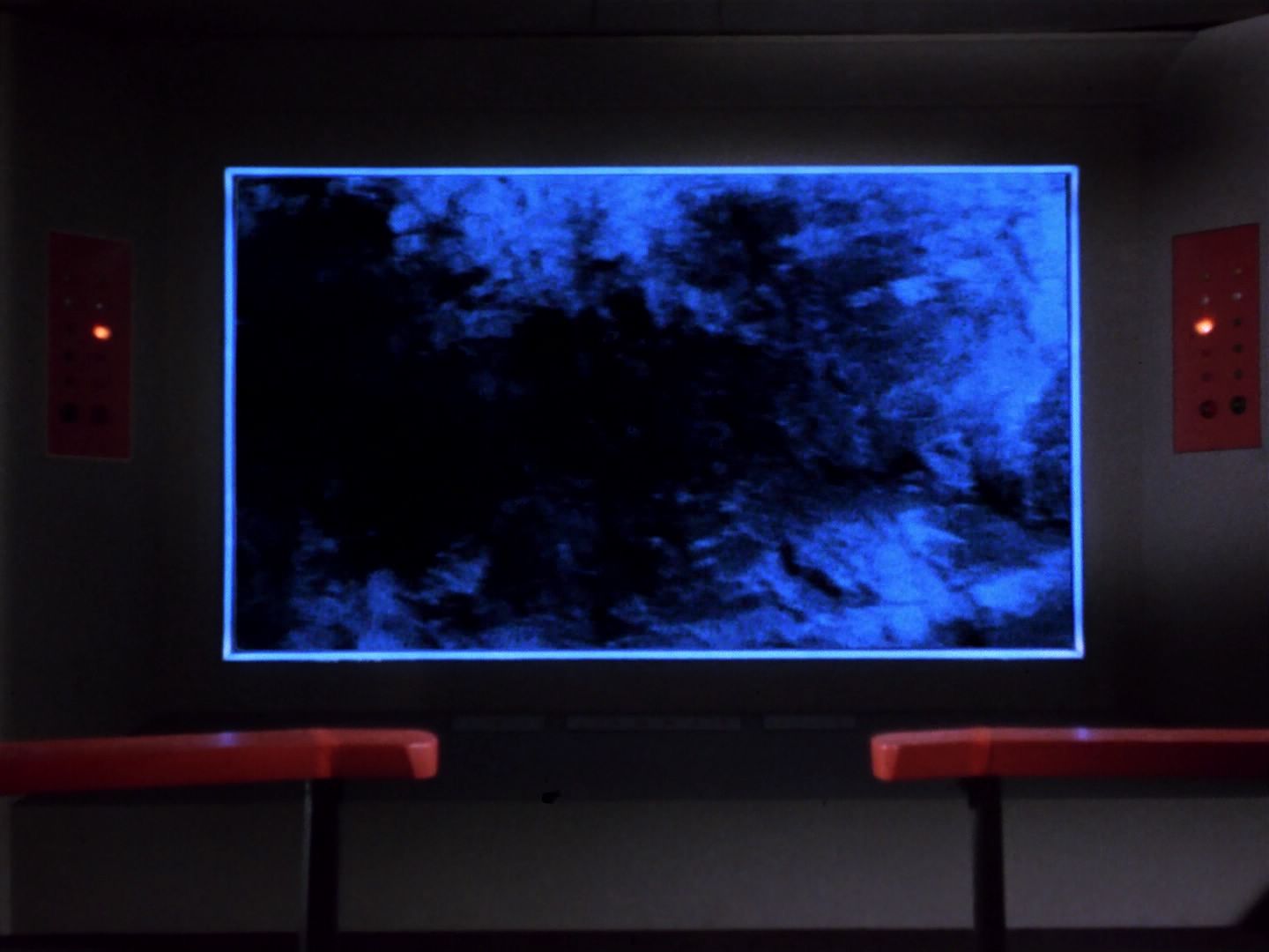 ariane179254_StarTrek_1x04_TheNakedTime_1585.jpg