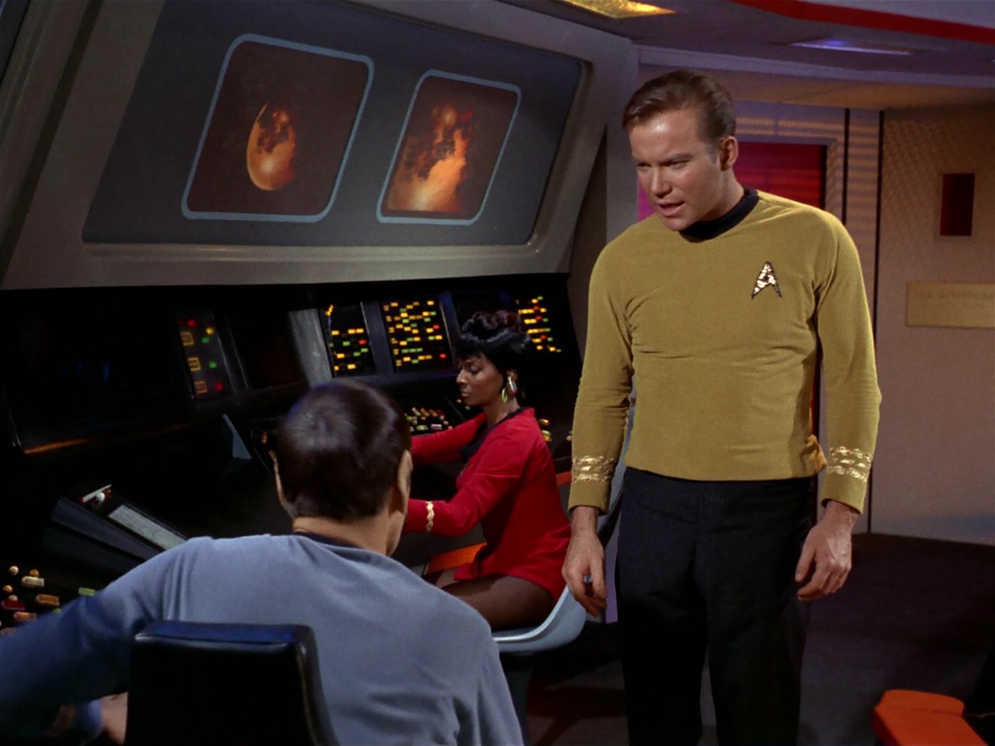 ariane179254_StarTrek_1x04_TheNakedTime_1603.jpg