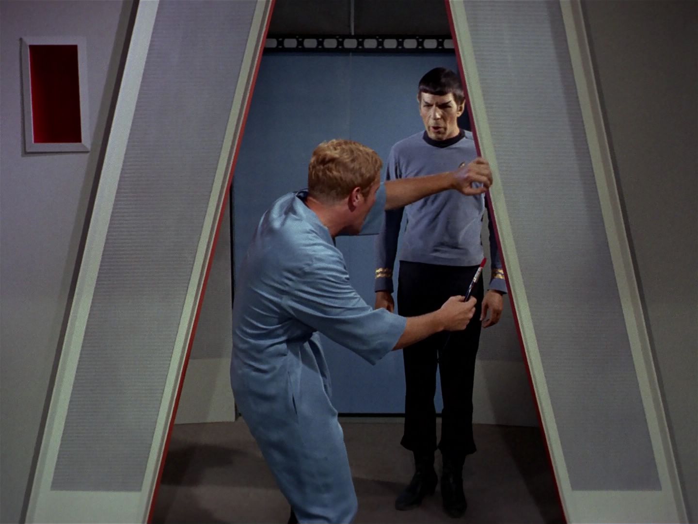 ariane179254_StarTrek_1x04_TheNakedTime_1618.jpg