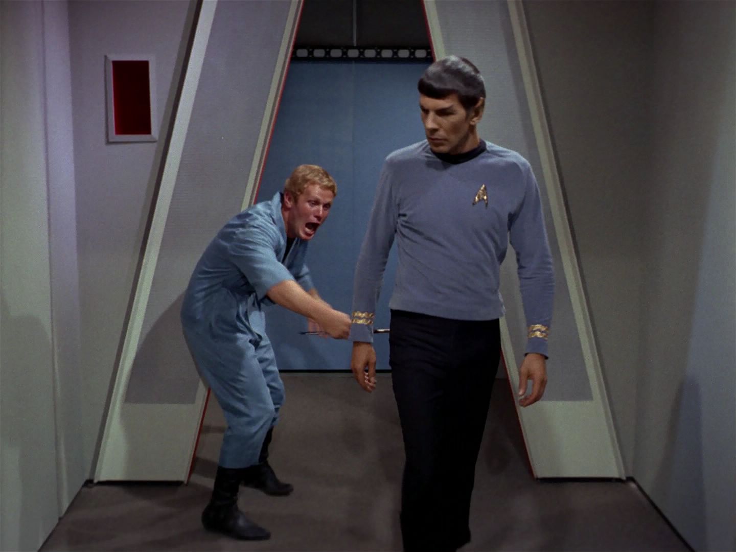 ariane179254_StarTrek_1x04_TheNakedTime_1622.jpg