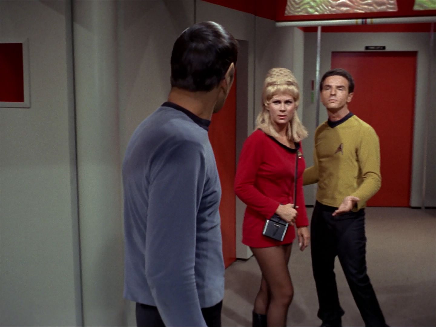 ariane179254_StarTrek_1x04_TheNakedTime_1630.jpg