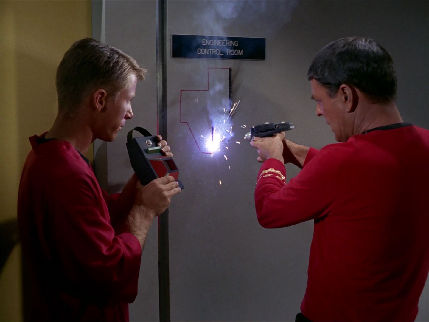 ariane179254_StarTrek_1x04_TheNakedTime_1643.jpg