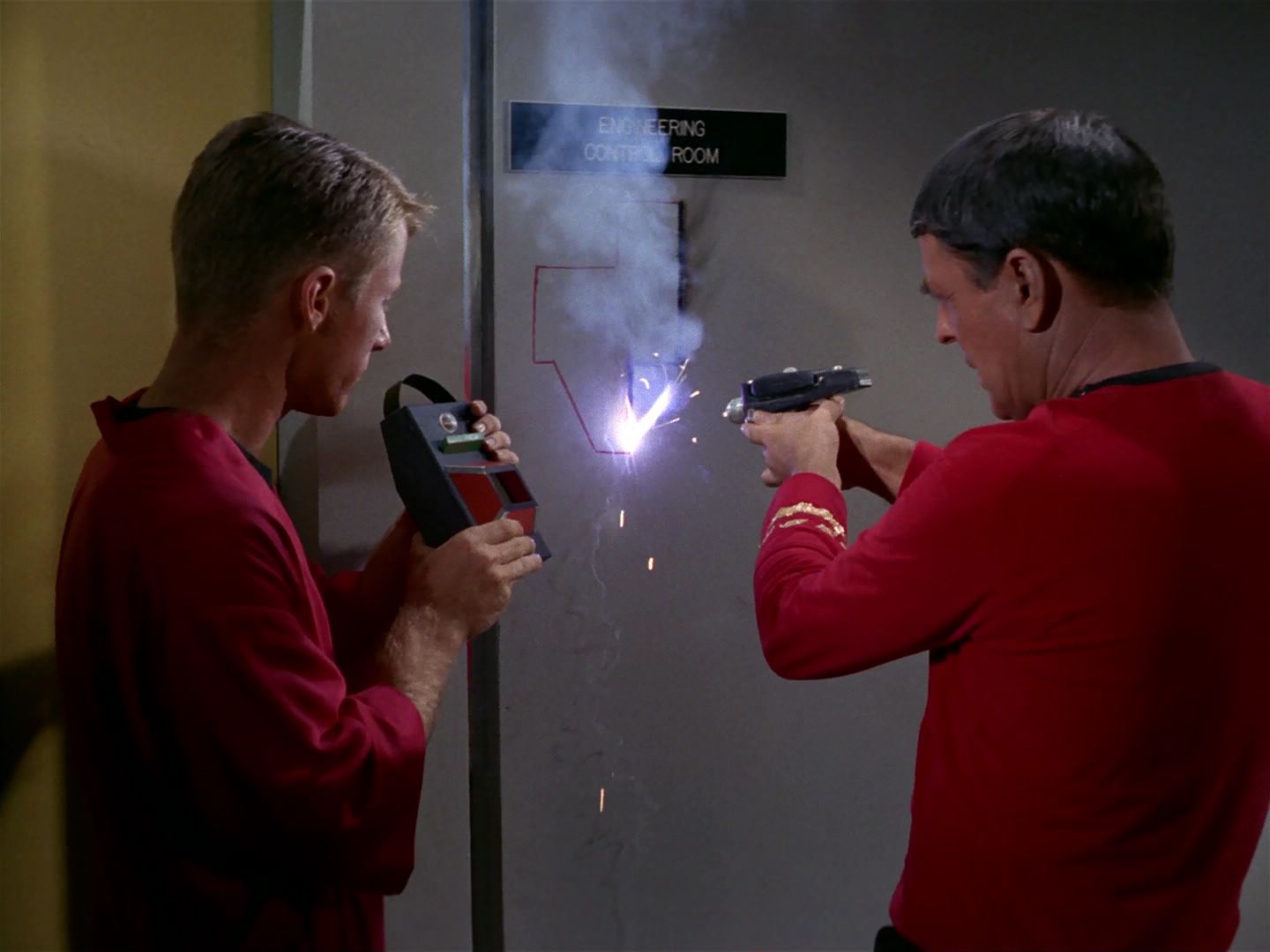 ariane179254_StarTrek_1x04_TheNakedTime_1644.jpg