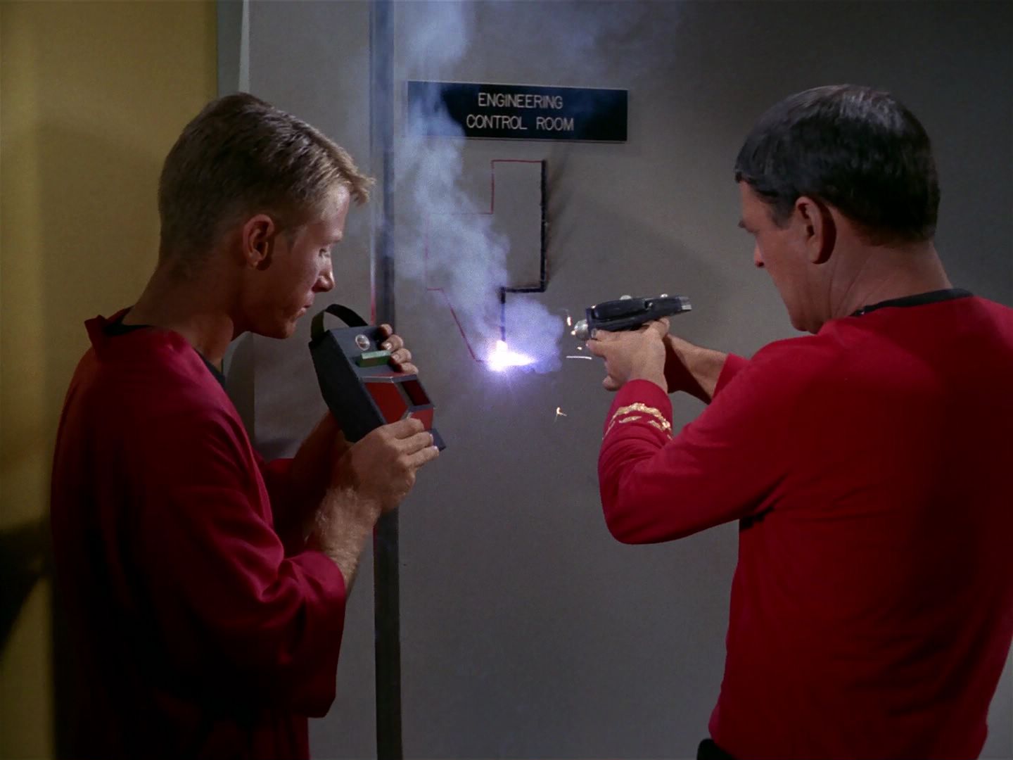 ariane179254_StarTrek_1x04_TheNakedTime_1646.jpg