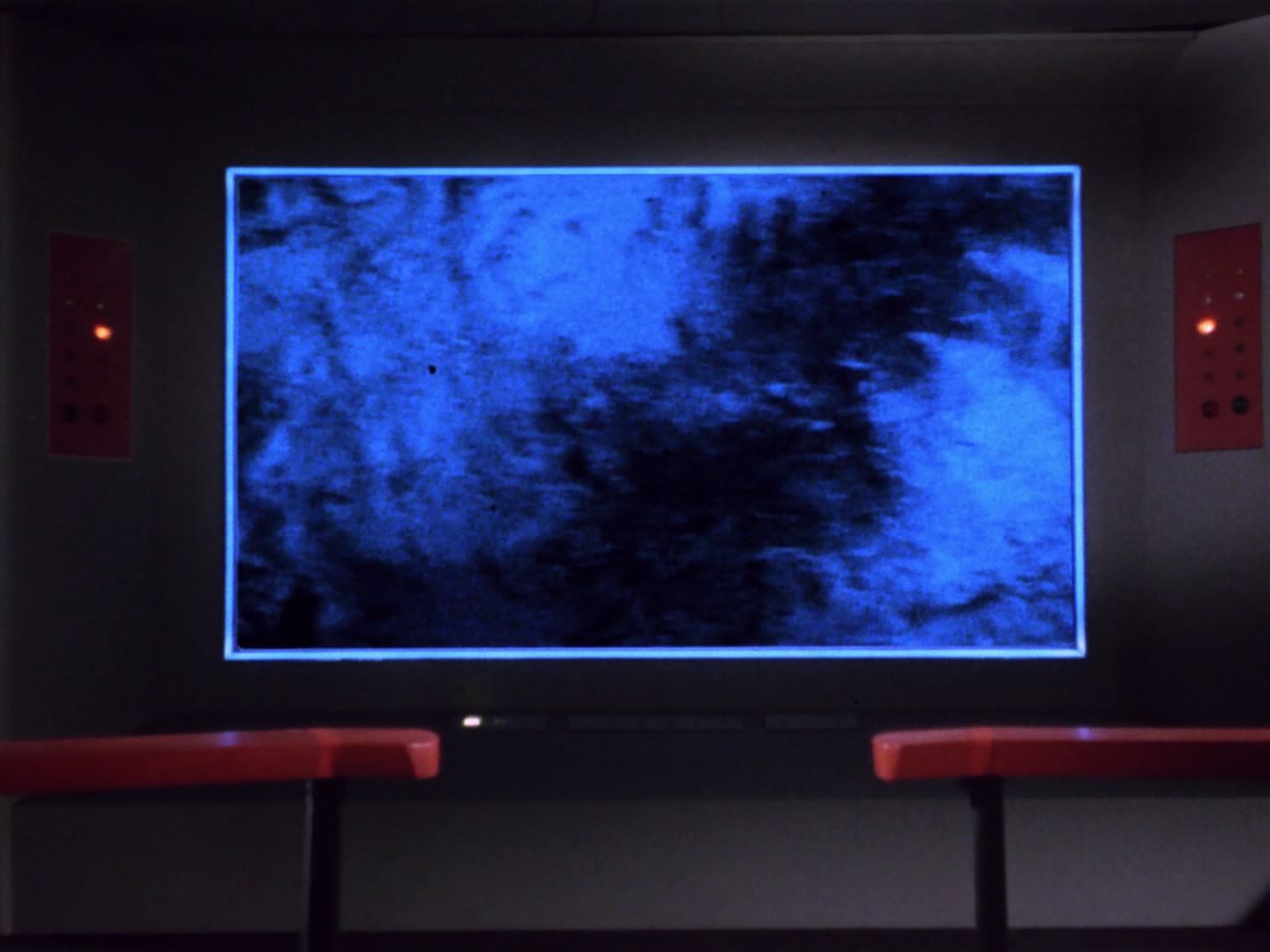 ariane179254_StarTrek_1x04_TheNakedTime_1746.jpg