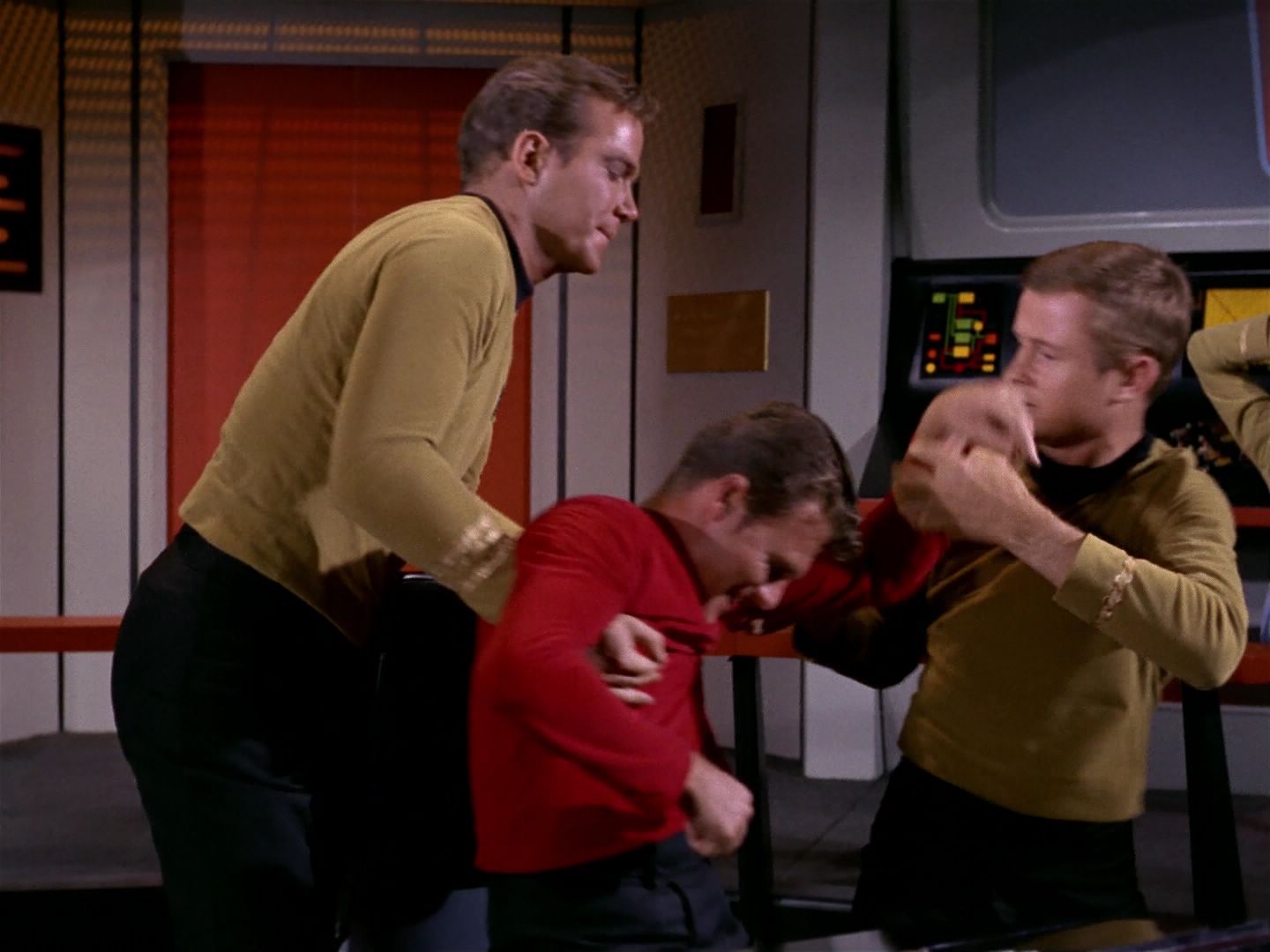 ariane179254_StarTrek_1x04_TheNakedTime_1750.jpg