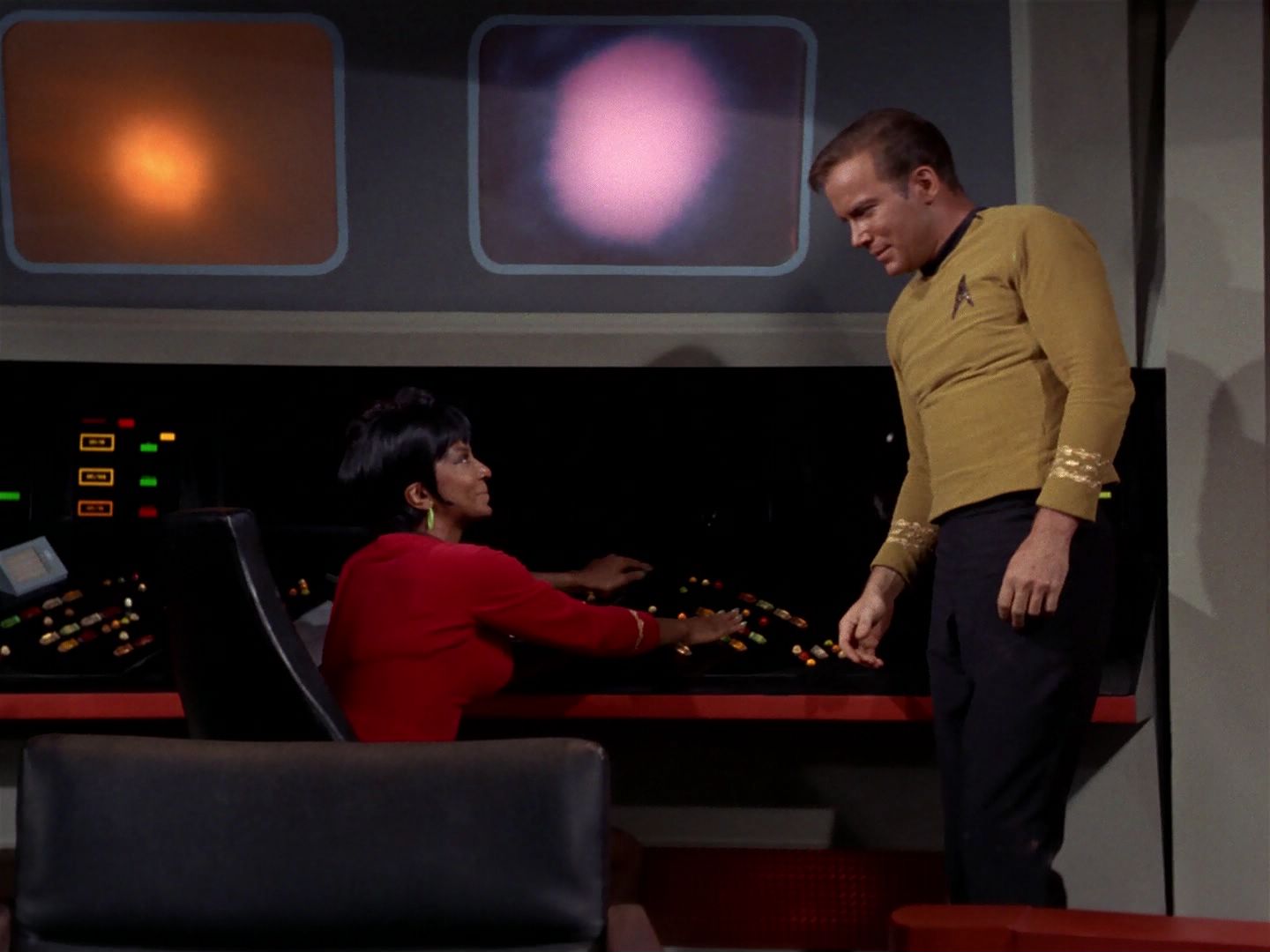 ariane179254_StarTrek_1x04_TheNakedTime_1773.jpg