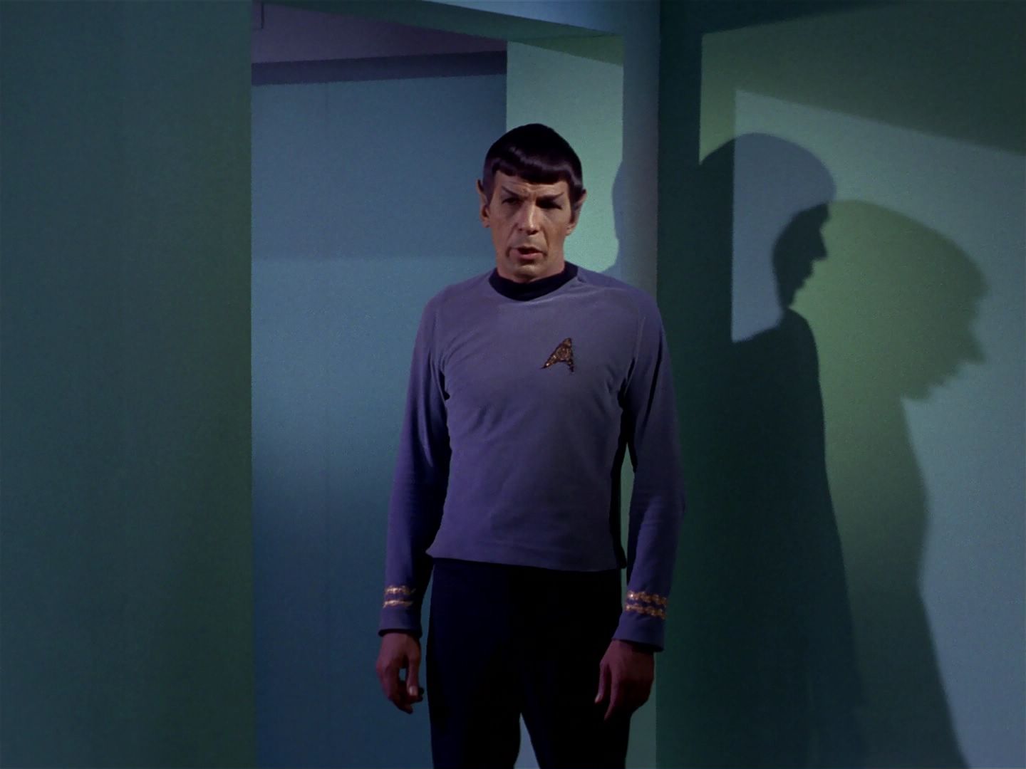 ariane179254_StarTrek_1x04_TheNakedTime_1795.jpg