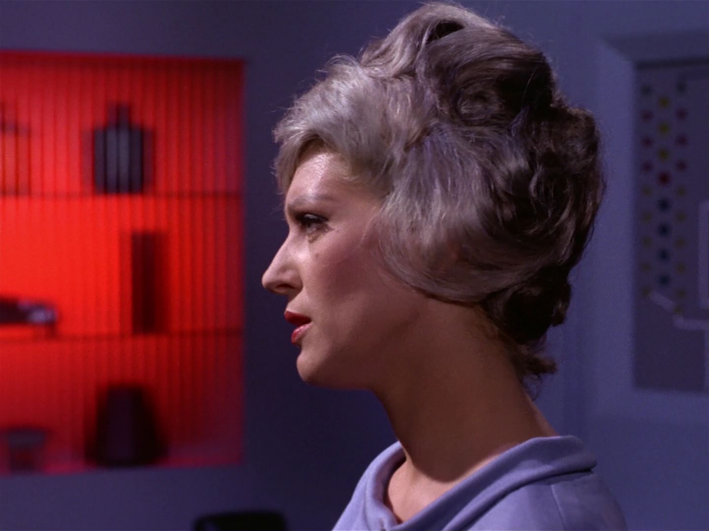 ariane179254_StarTrek_1x04_TheNakedTime_1862.jpg