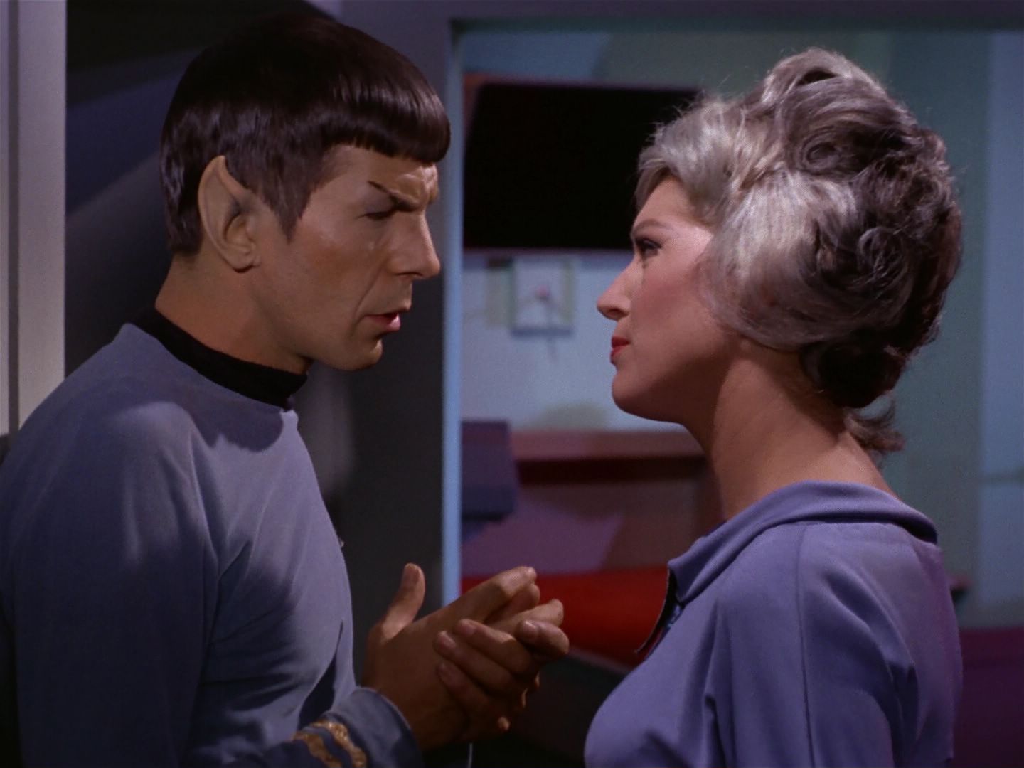 ariane179254_StarTrek_1x04_TheNakedTime_1874.jpg