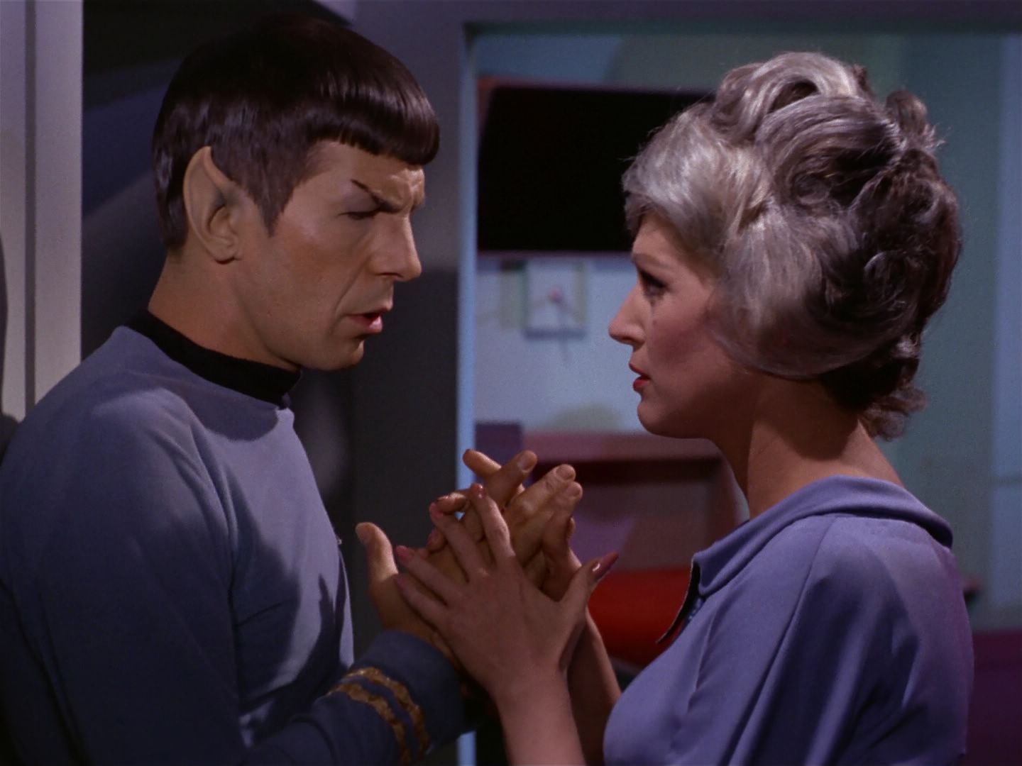 ariane179254_StarTrek_1x04_TheNakedTime_1886.jpg