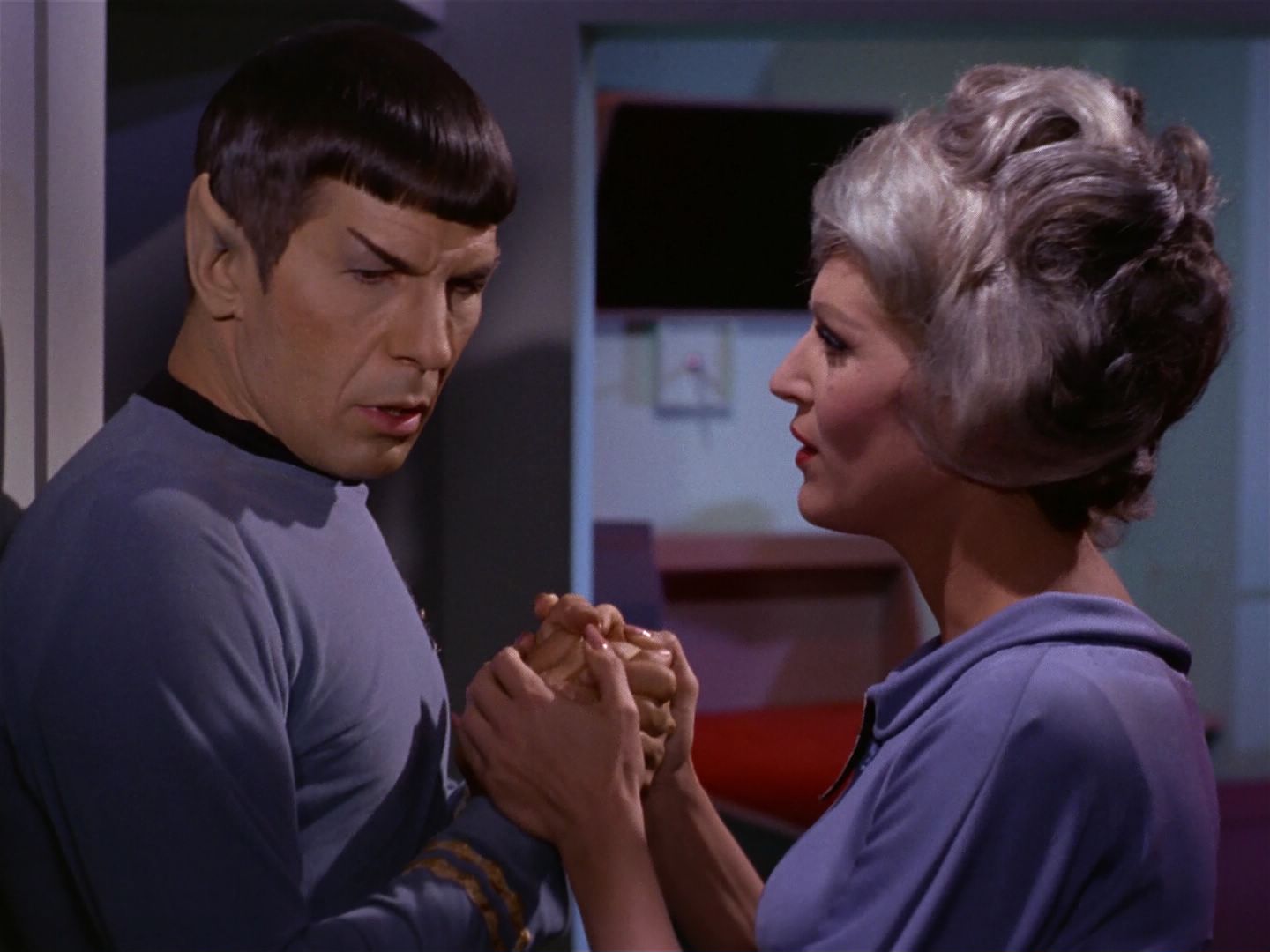 ariane179254_StarTrek_1x04_TheNakedTime_1891.jpg