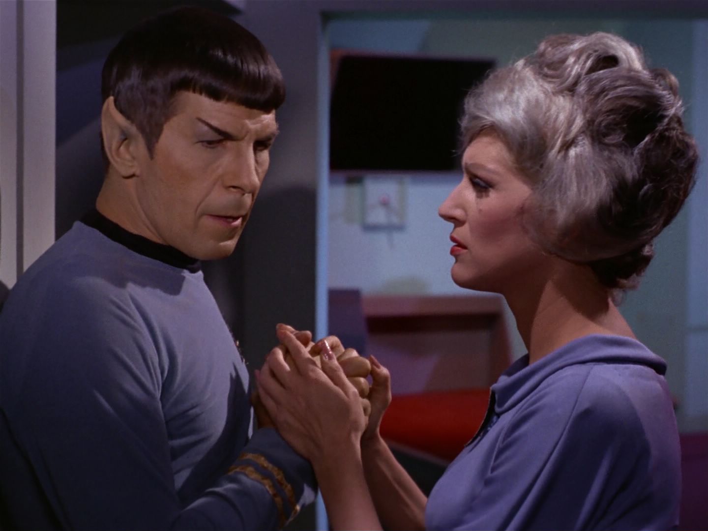 ariane179254_StarTrek_1x04_TheNakedTime_1896.jpg