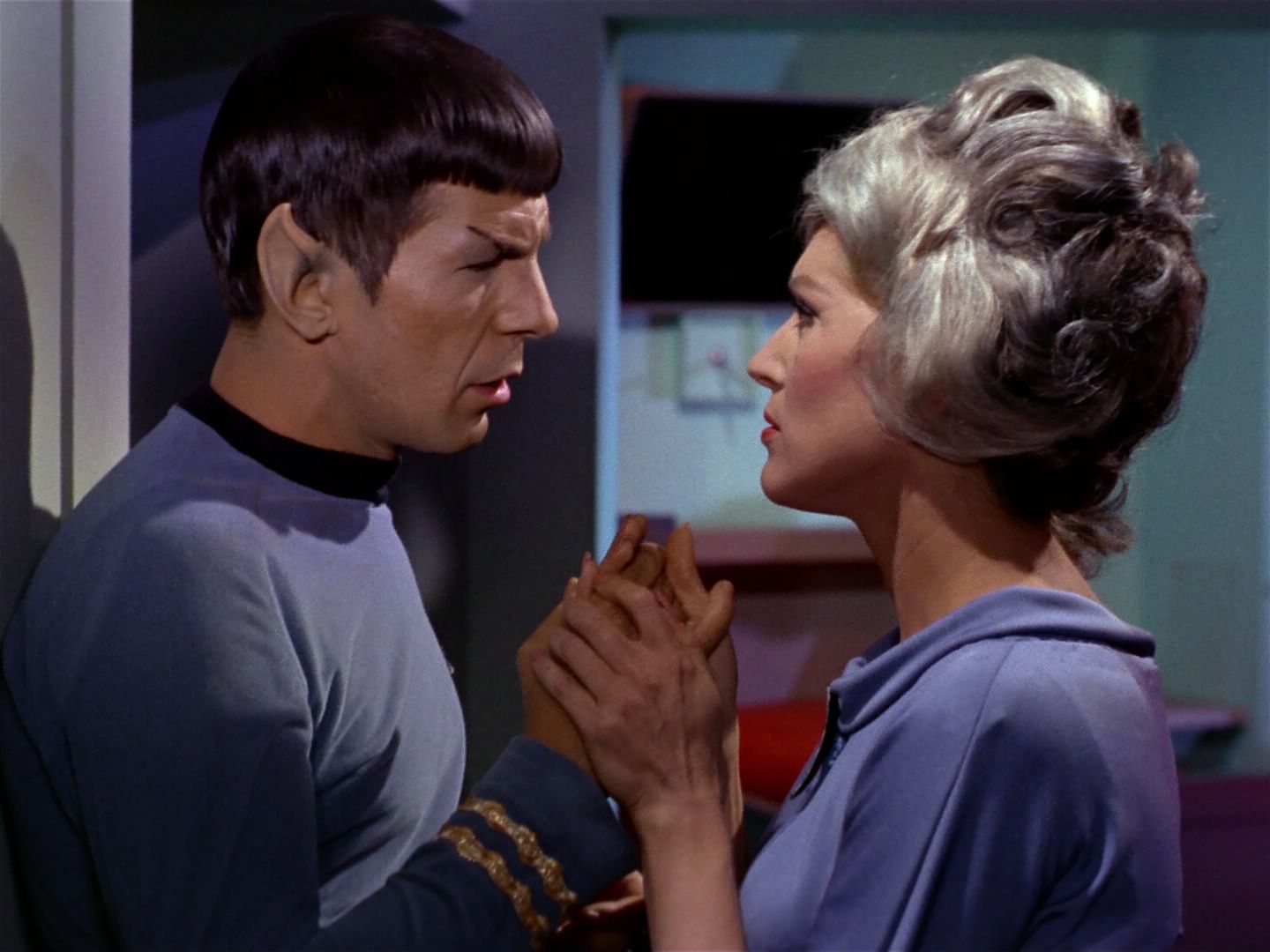 ariane179254_StarTrek_1x04_TheNakedTime_1923.jpg