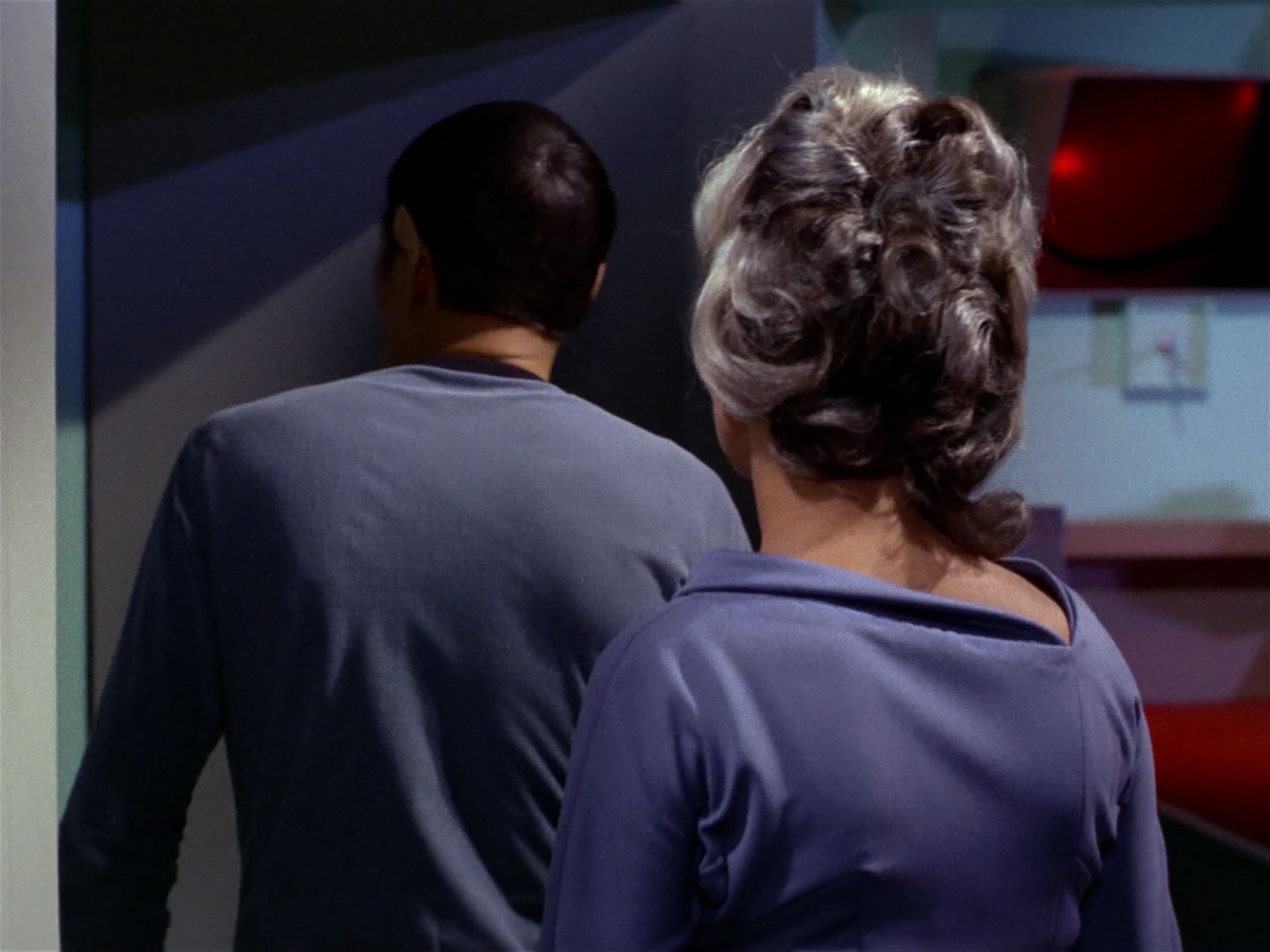 ariane179254_StarTrek_1x04_TheNakedTime_1950.jpg
