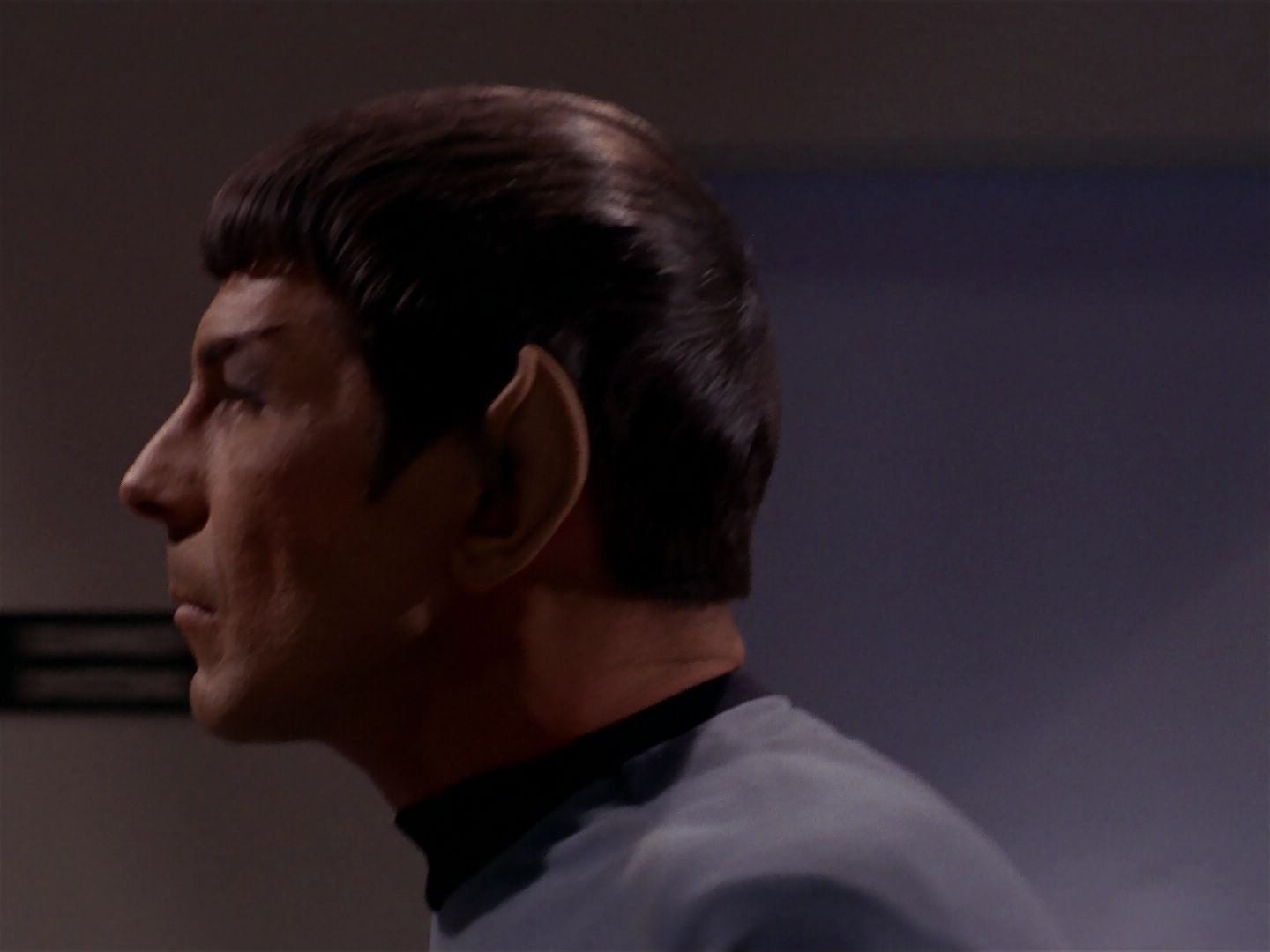 ariane179254_StarTrek_1x04_TheNakedTime_1994.jpg