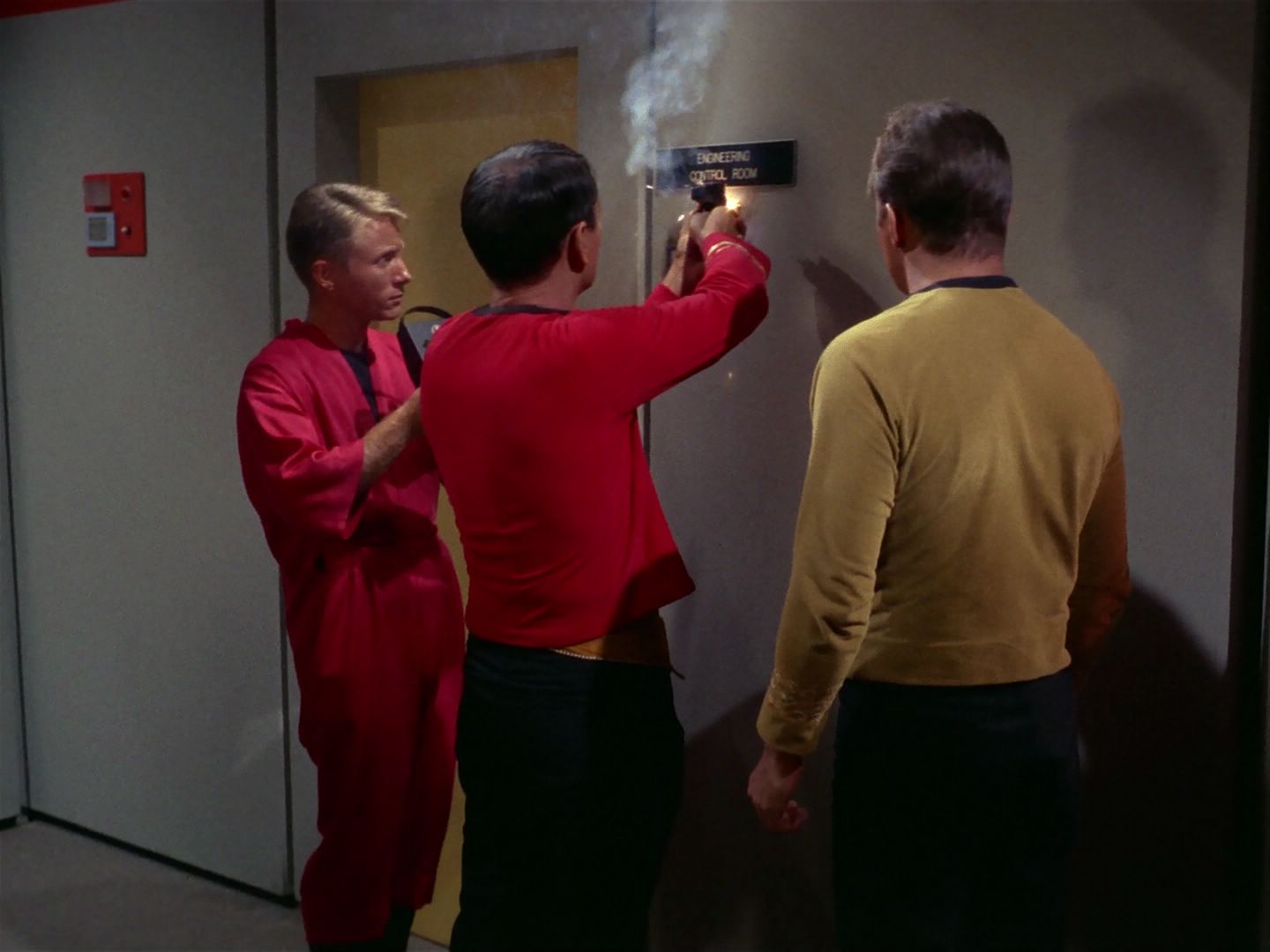 ariane179254_StarTrek_1x04_TheNakedTime_2012.jpg