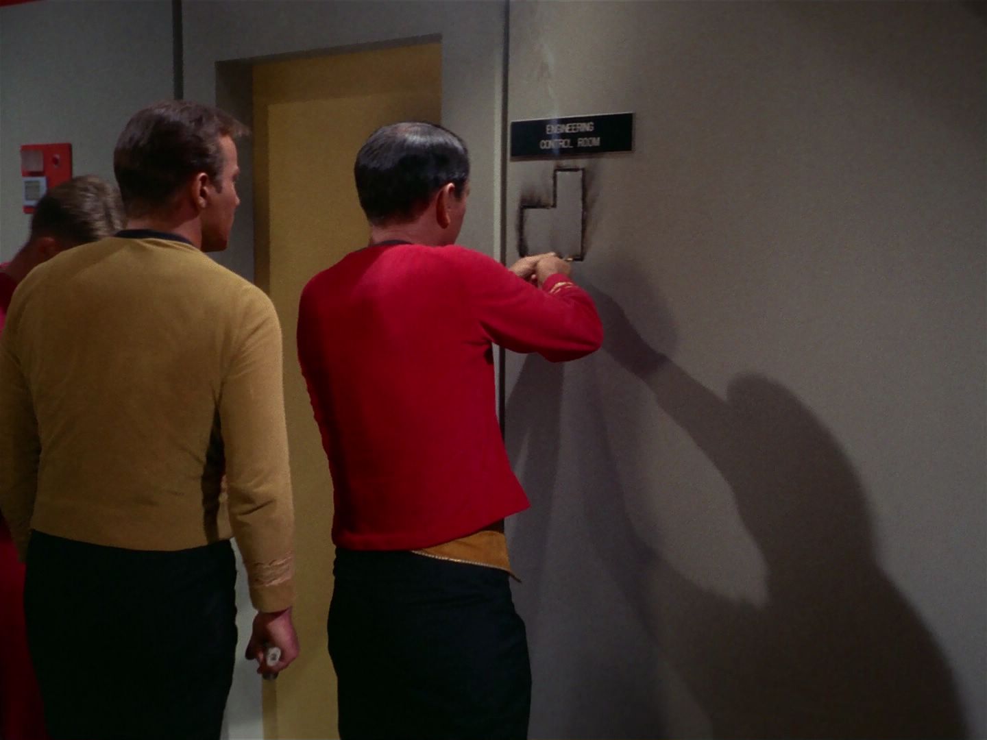 ariane179254_StarTrek_1x04_TheNakedTime_2015.jpg