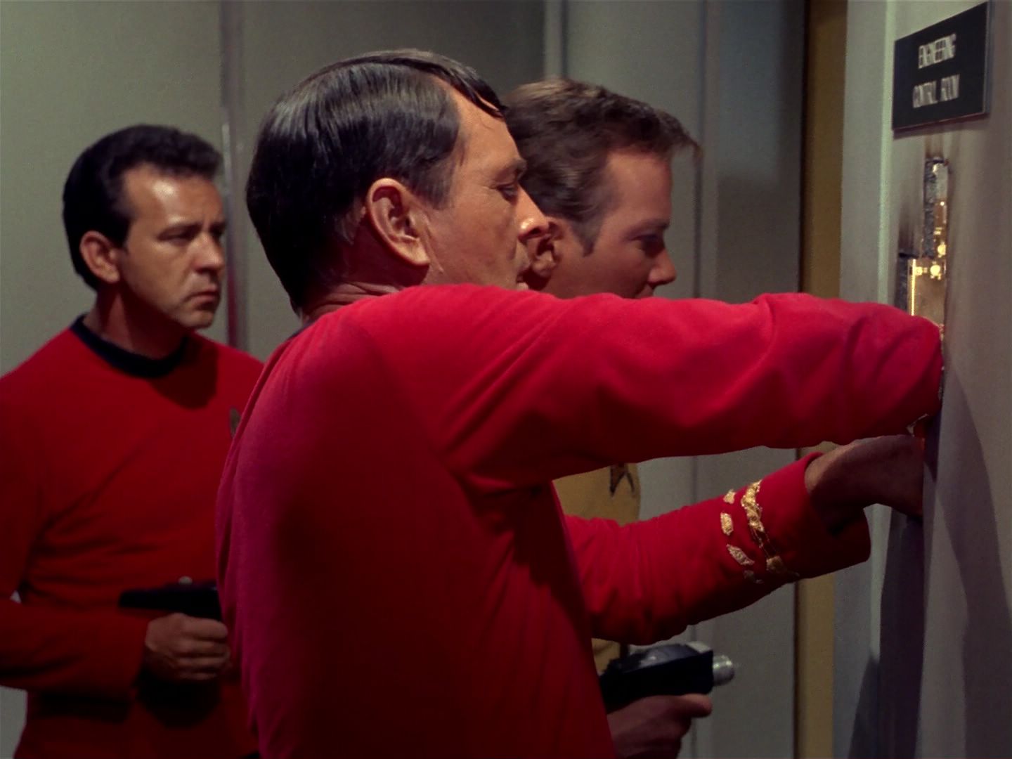 ariane179254_StarTrek_1x04_TheNakedTime_2034.jpg