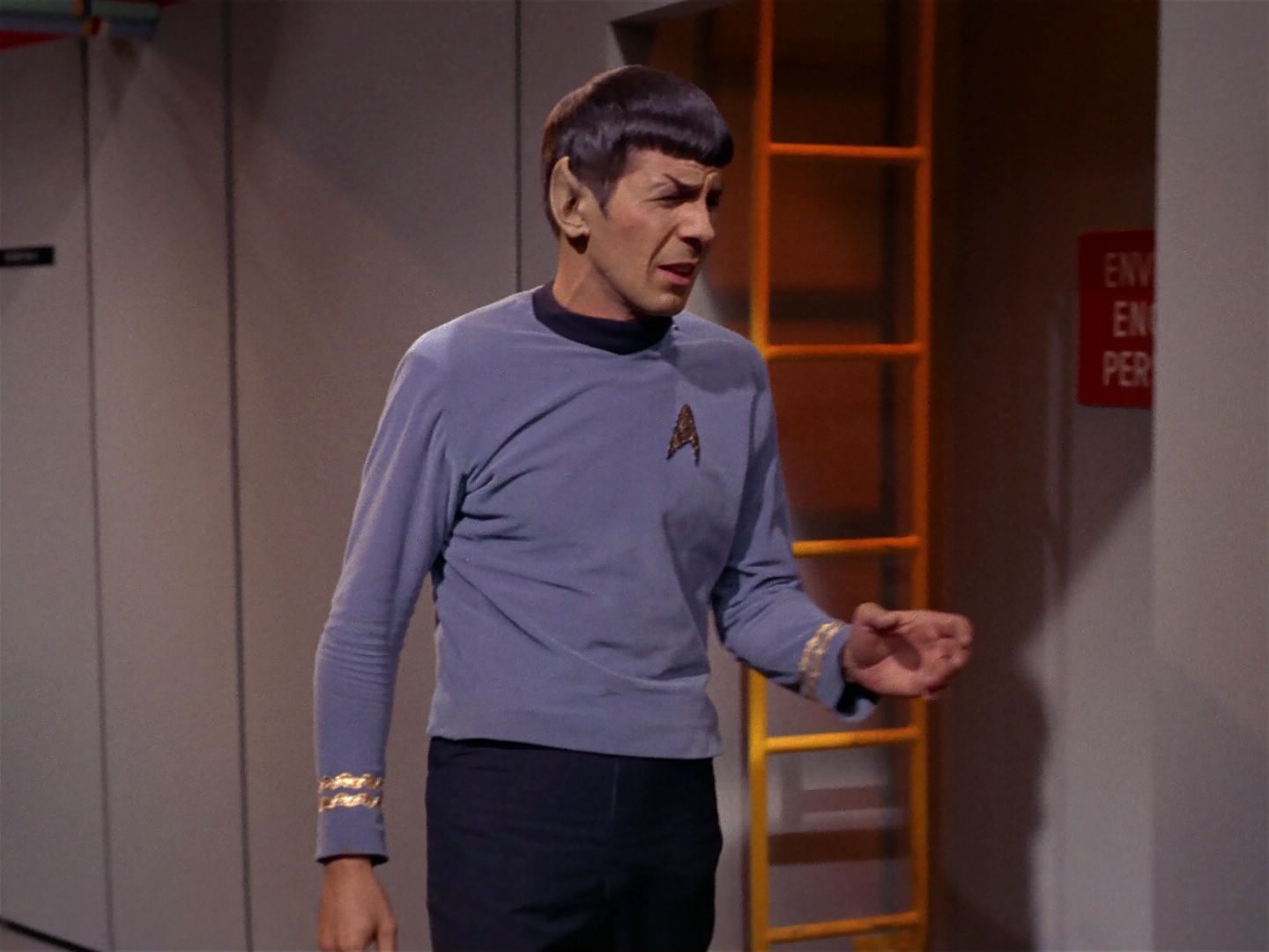 ariane179254_StarTrek_1x04_TheNakedTime_2052.jpg