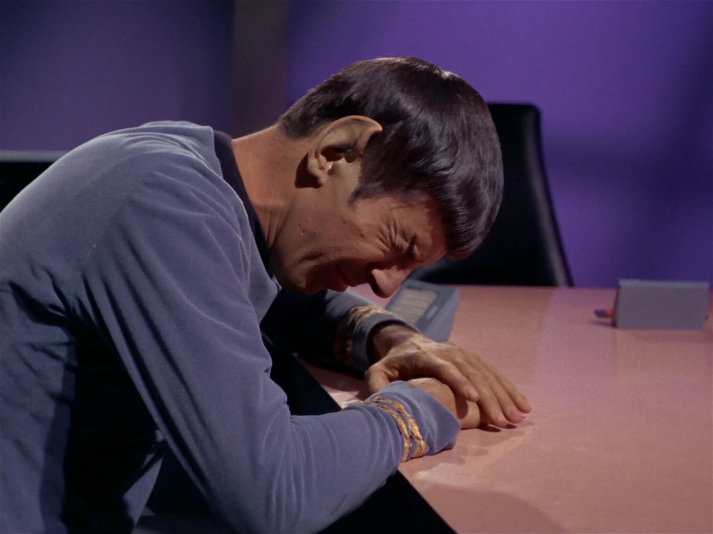 ariane179254_StarTrek_1x04_TheNakedTime_2153.jpg
