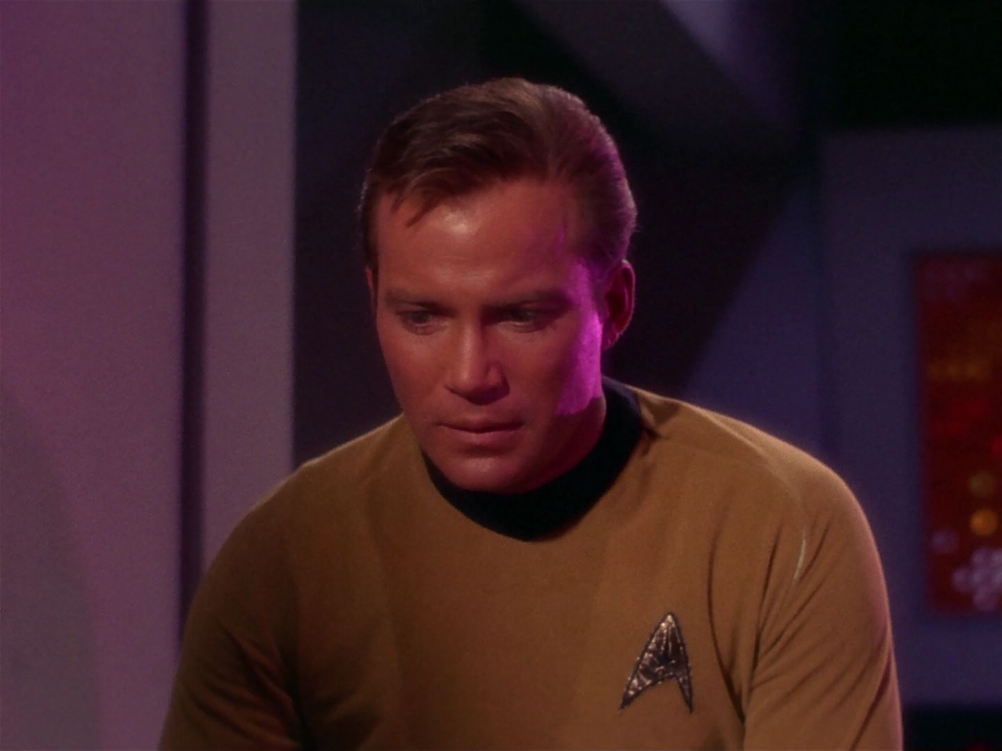 ariane179254_StarTrek_1x04_TheNakedTime_2181.jpg
