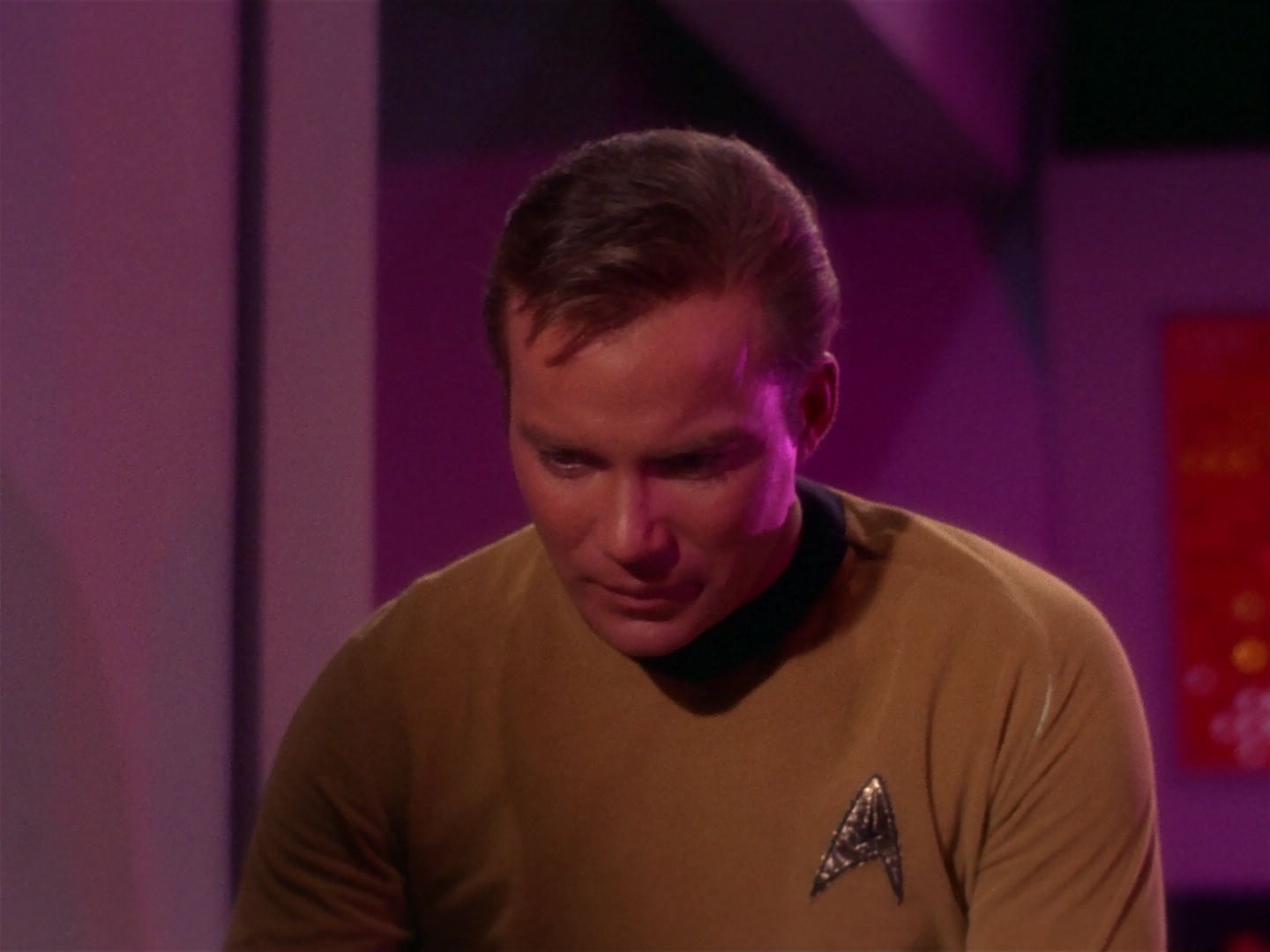 ariane179254_StarTrek_1x04_TheNakedTime_2182.jpg