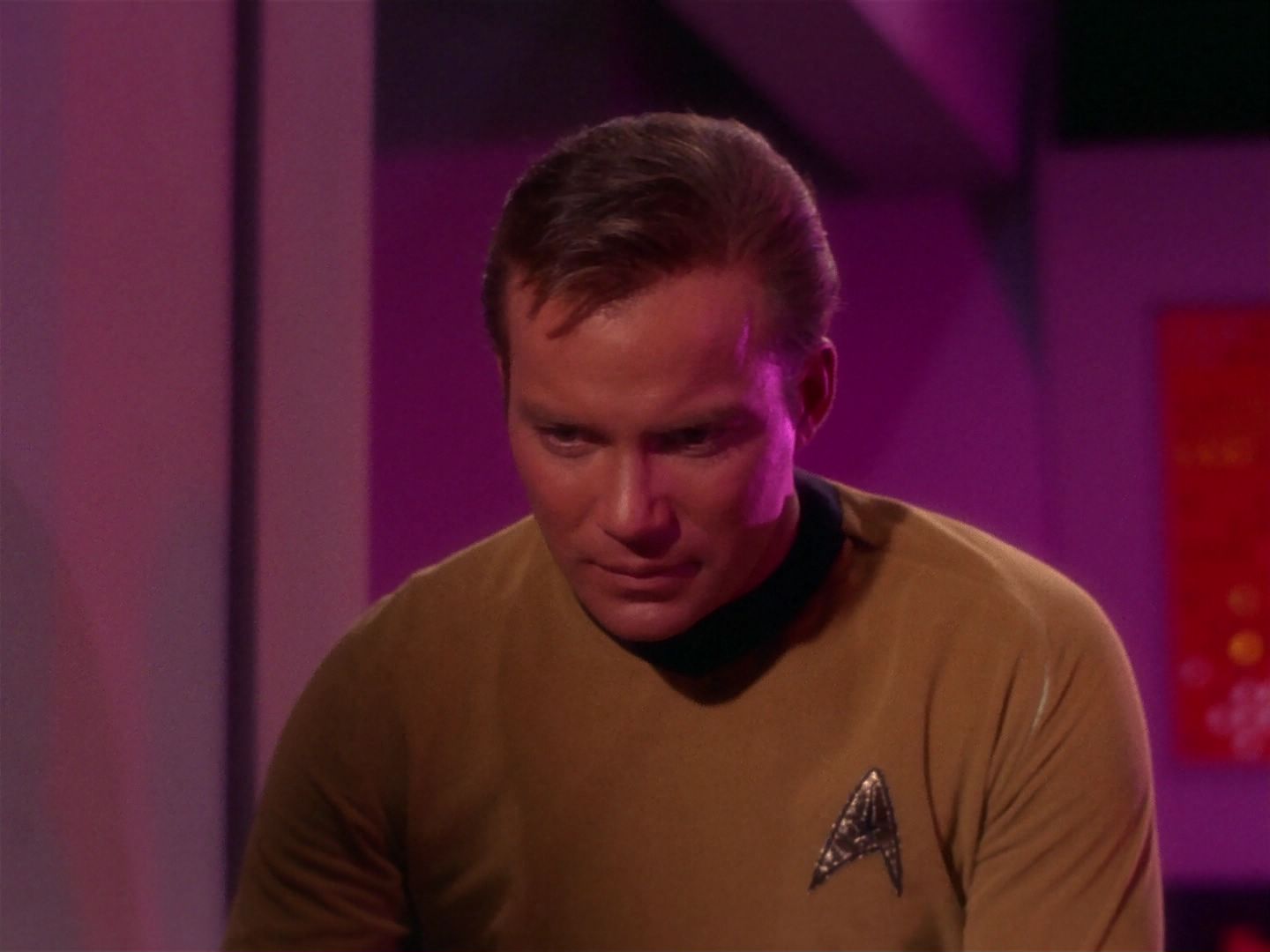 ariane179254_StarTrek_1x04_TheNakedTime_2183.jpg
