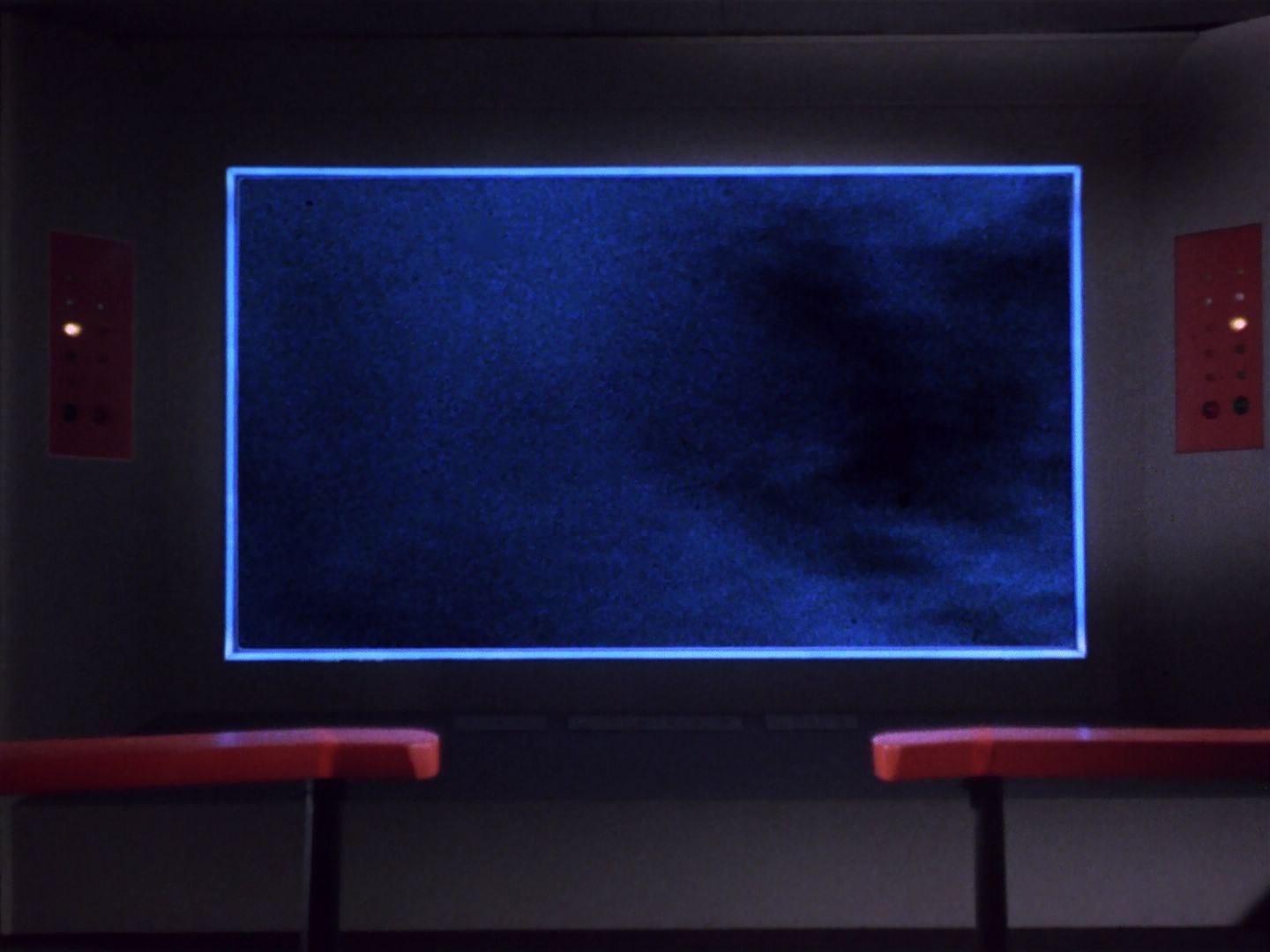 ariane179254_StarTrek_1x04_TheNakedTime_2202.jpg