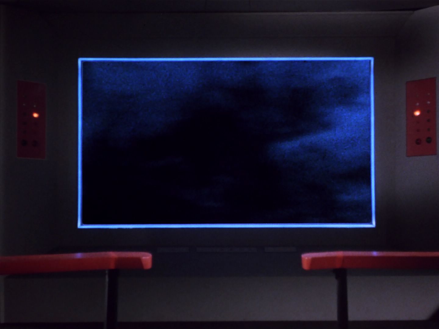 ariane179254_StarTrek_1x04_TheNakedTime_2203.jpg